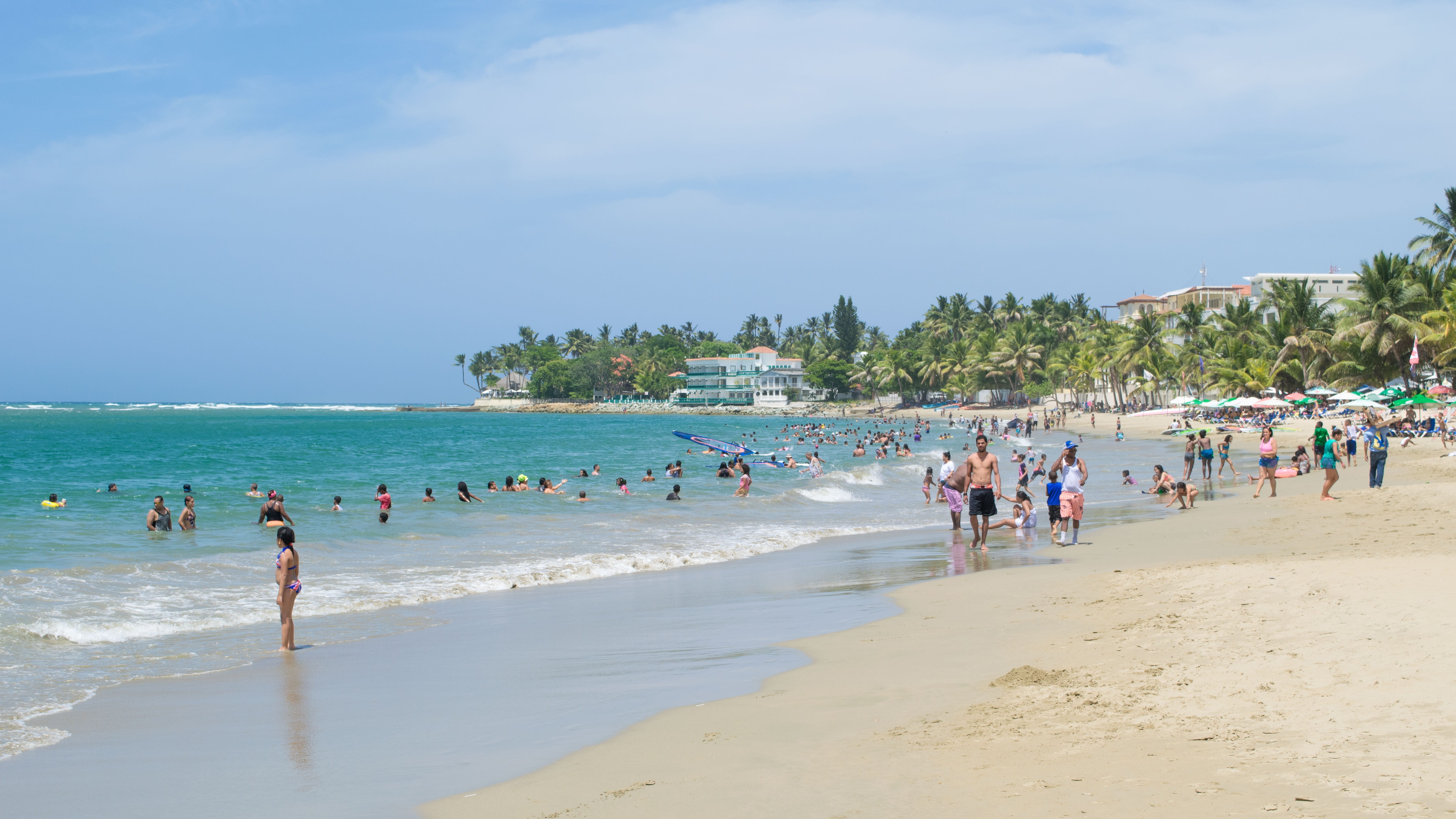 near, Sosua, real people, Cabarete, water, sunny day, costa brava, lifestyles, Sand, trip, costa del sol, people, sea, crowd, vacations, tourism, ocean, HD Wallpaper