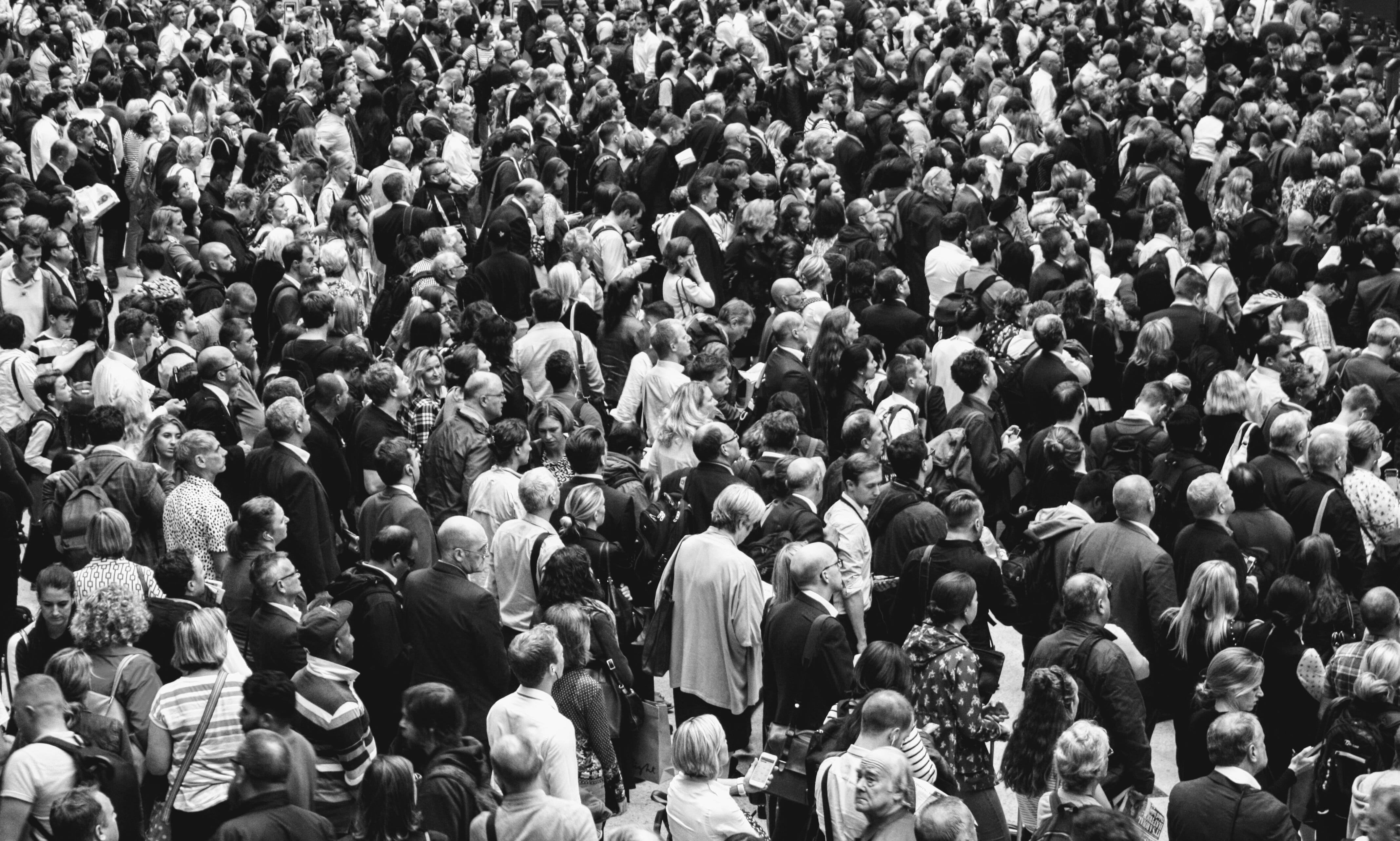 men, city, person, large group of people, busy, event, crowd, black and white, street, togetherness, architecture, lifestyles, group of people, audience, HD Wallpaper