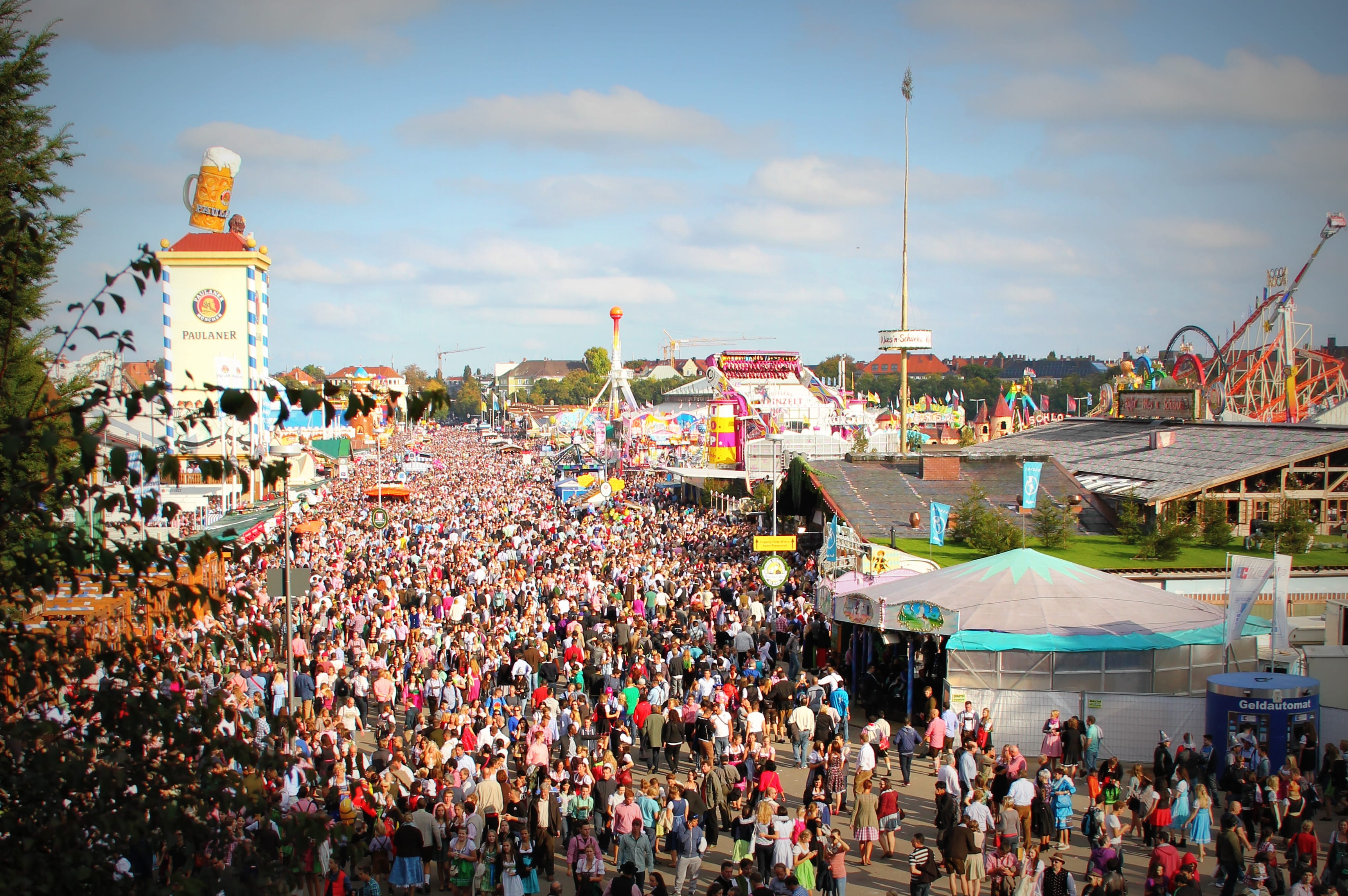 Octoberfest, munchen, cloud - sky, city, nature, real people, lifestyles, built structure, architecture, aerial, large group of people, beer tents, outdoors, HD Wallpaper