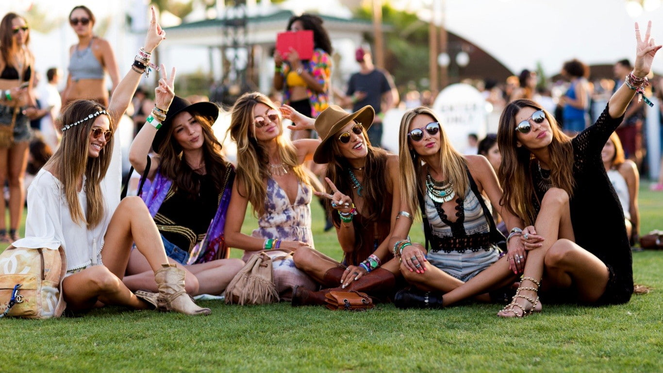 model, hairband, sunglasses, festivals, supermodel, brunette, sitting, women with hats, women, group of women, 720P, HD Wallpaper