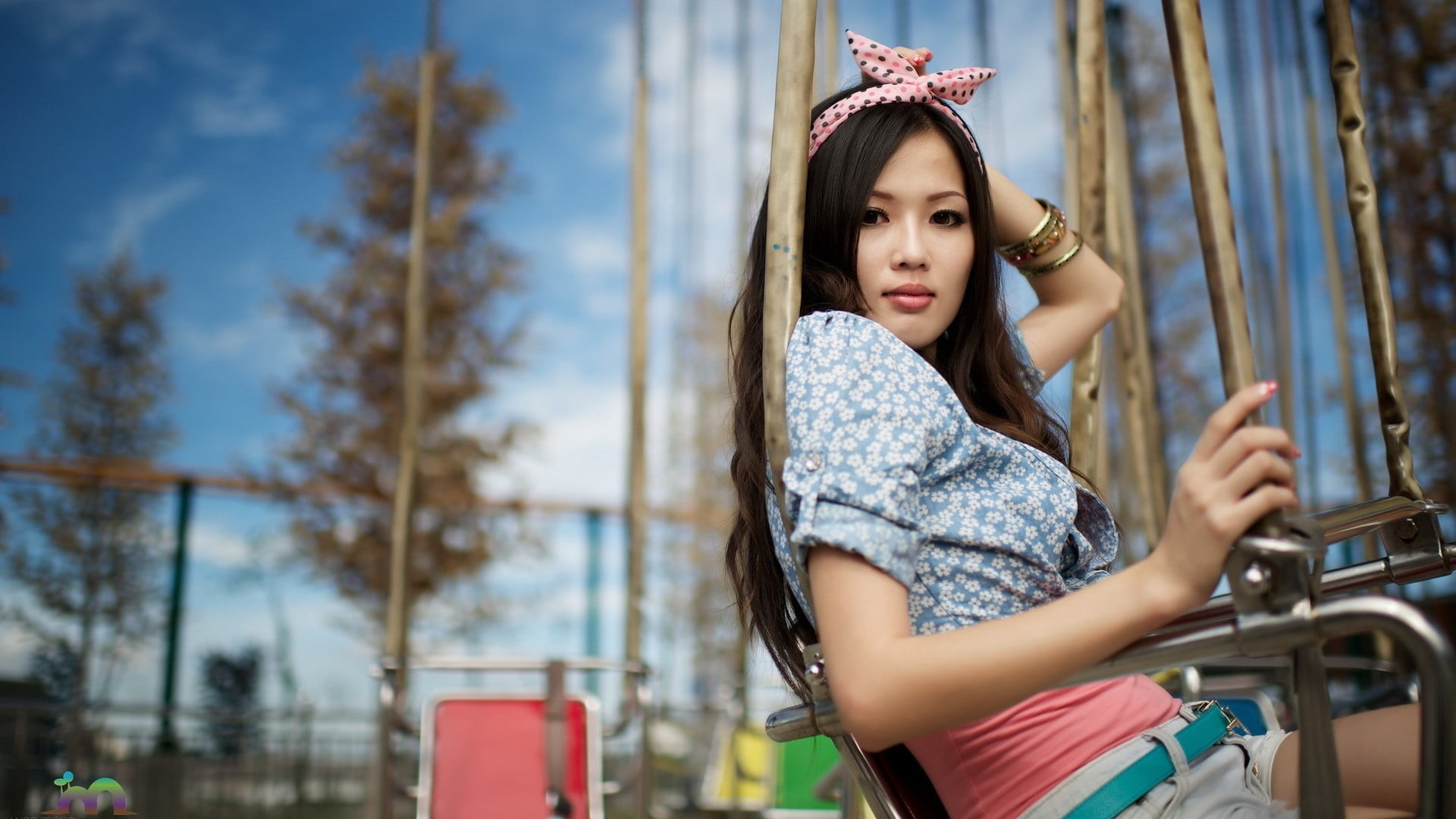 childhood, teenager, focus on foreground, day, girls, sadness, contemplation, Asian, women outdoors, emotion, casual clothing, hair, 1080P, sitting, looking at viewer, HD Wallpaper