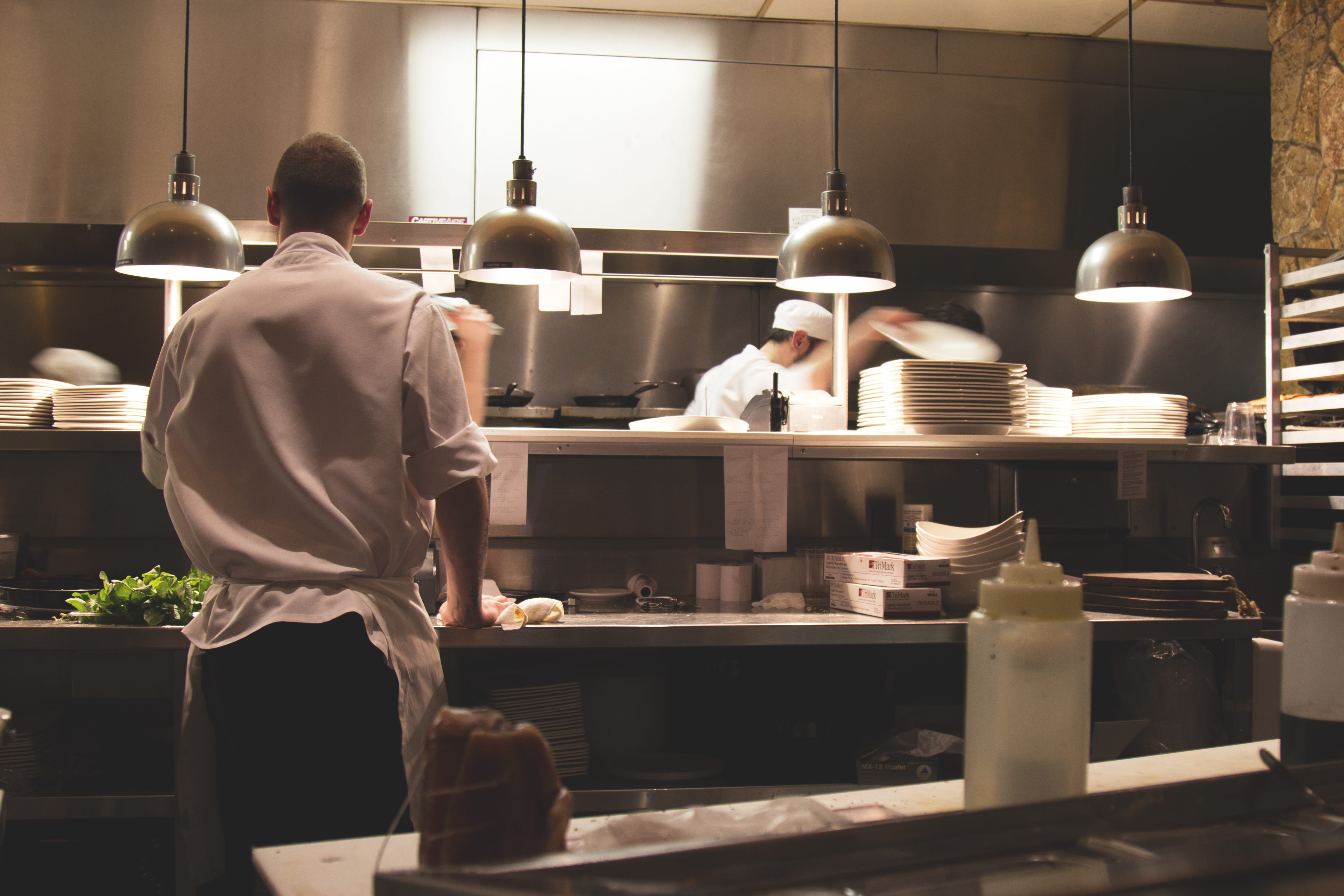 adult, kitchen, food, preparation, standing, shirt, 5K, people, plate, wearing, dish, rear view, chief, real people, knife, working, man, occupation, bar, HD Wallpaper
