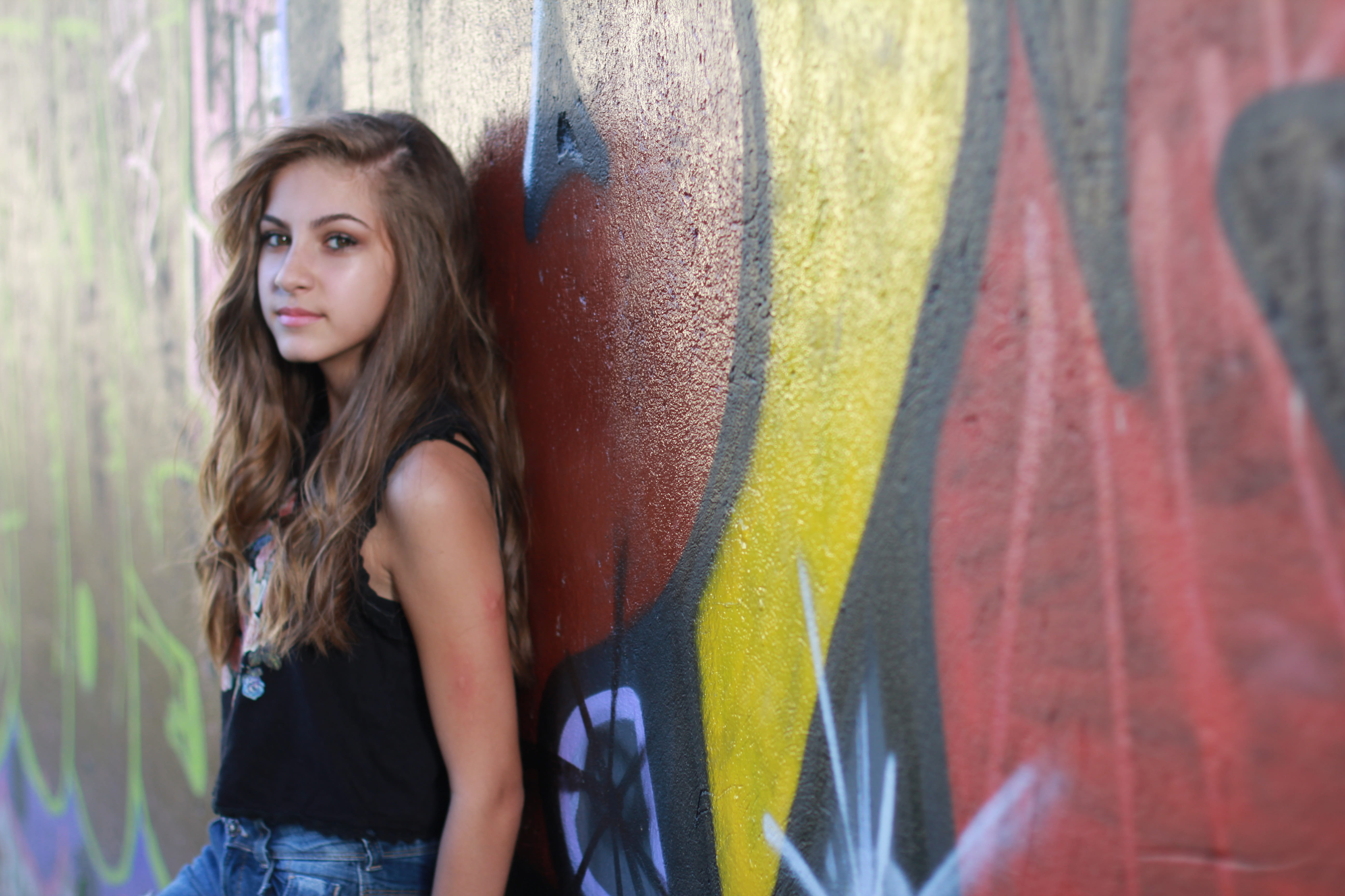 people, tank, child, hair, contemplation, top, adolescence, long hair, joke, model, wall - building feature, black, fashion, beauty, hairstyle, childish, HD Wallpaper