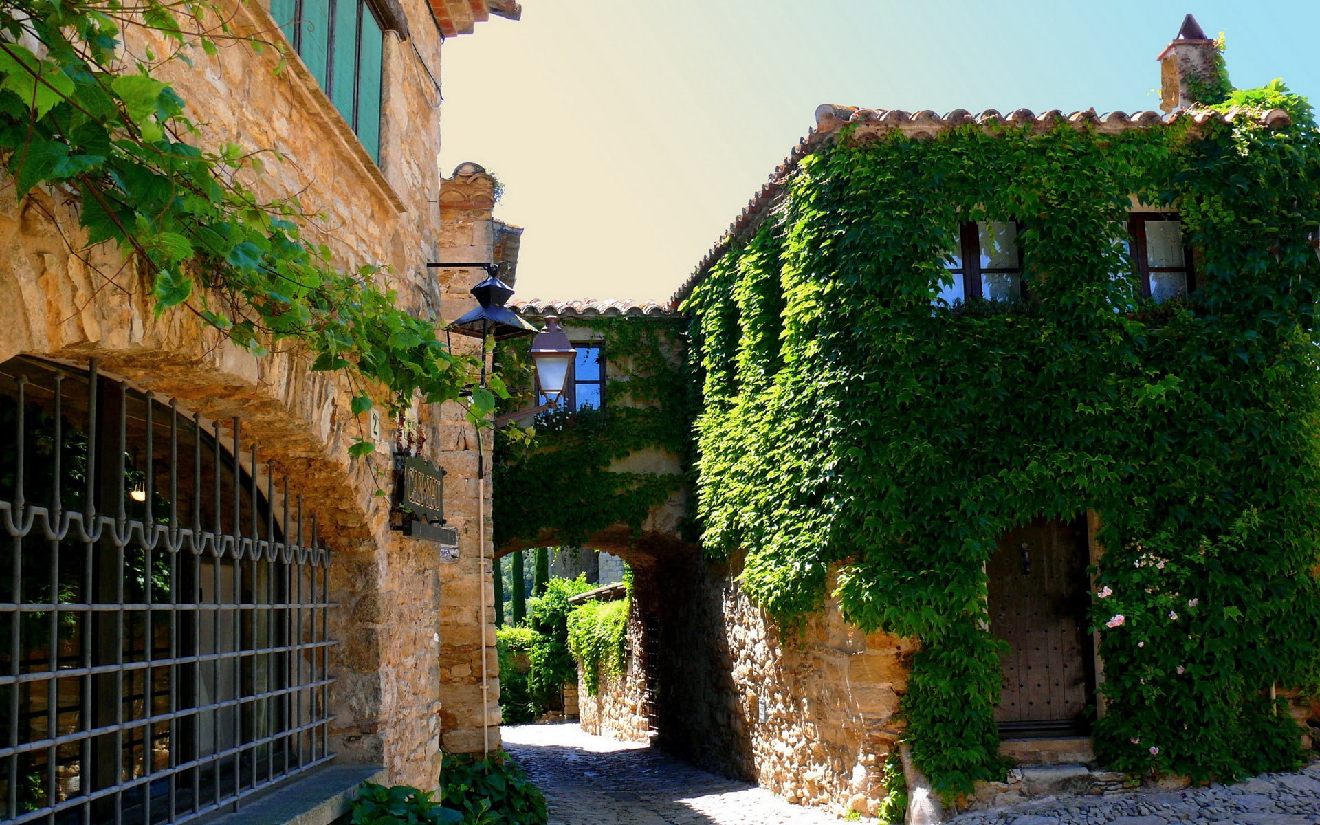 Greenery, 1080P, Spain, Catalonia, Houses, Town, Road, Sunshine, HD Wallpaper