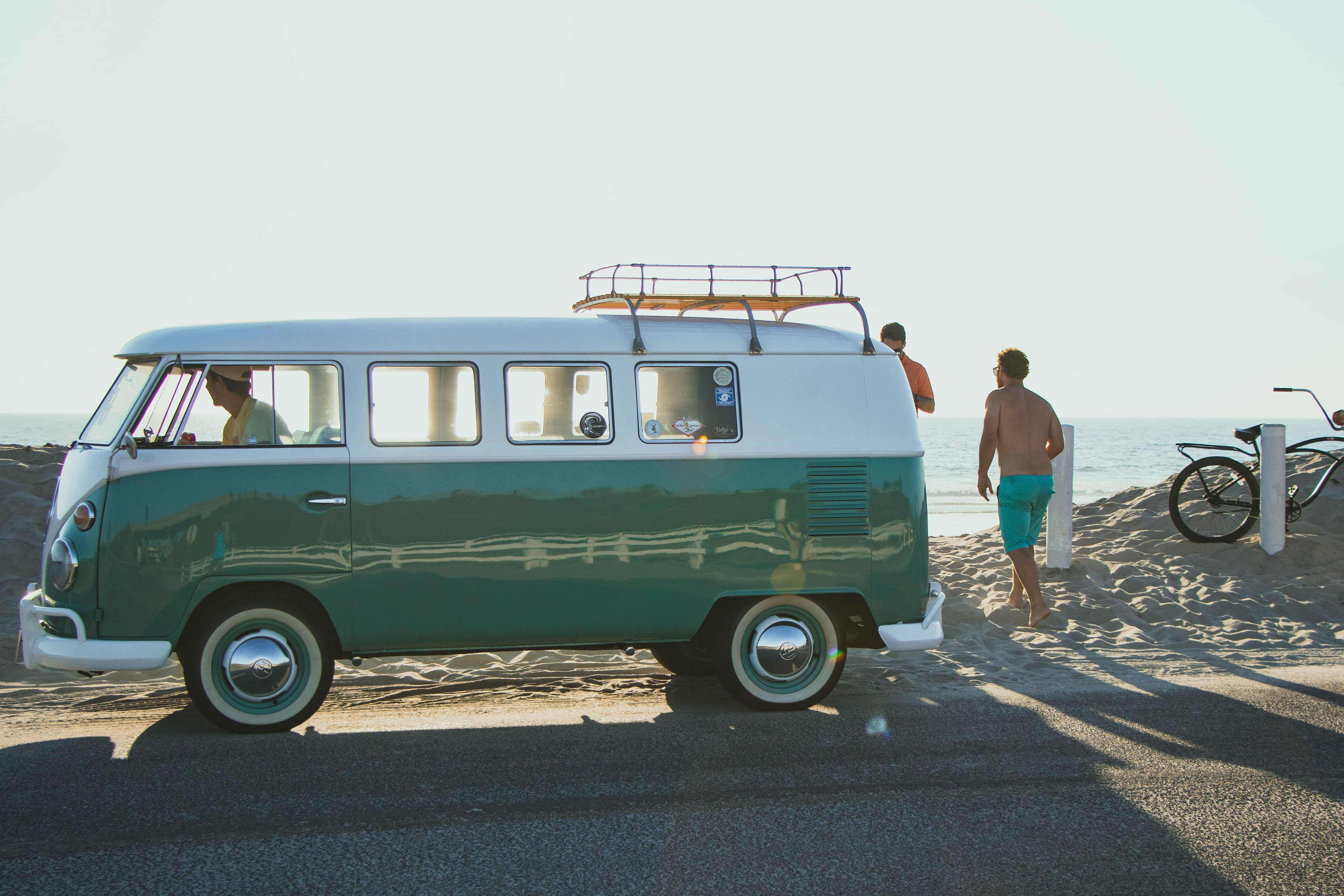wheel, sunlight, day, blue, 4K, lifestyles, human, machine, copy space, motor vehicle, white, bicycle, vw bus, mode of transportation, street, caravan, HD Wallpaper