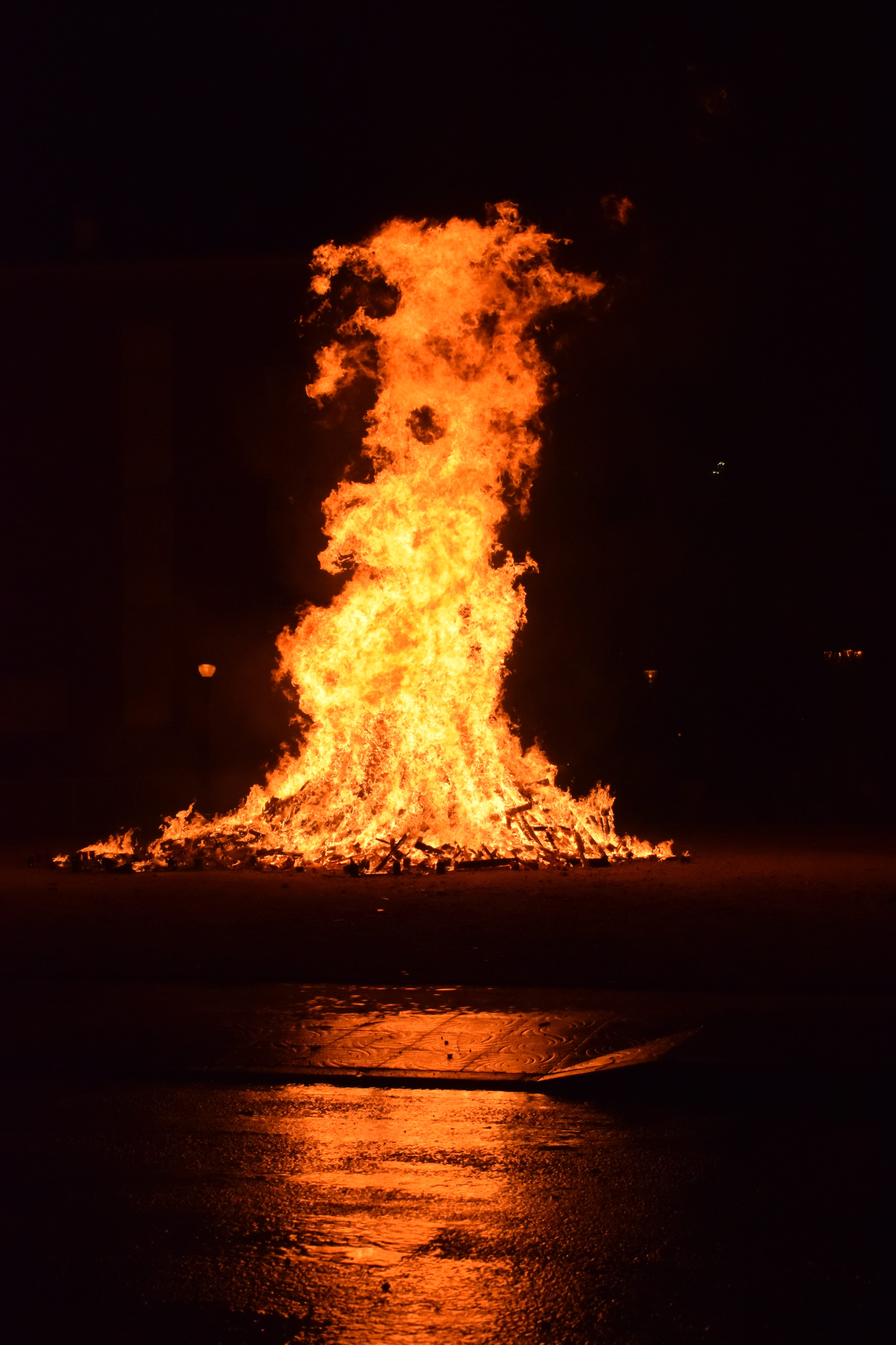 celebration, illuminated, 5K, no people, water, fireworks, lena, yellow, fire - Natural Phenomenon, warning sign, outdoors, red, nature, orange Color, Phone HD Wallpaper