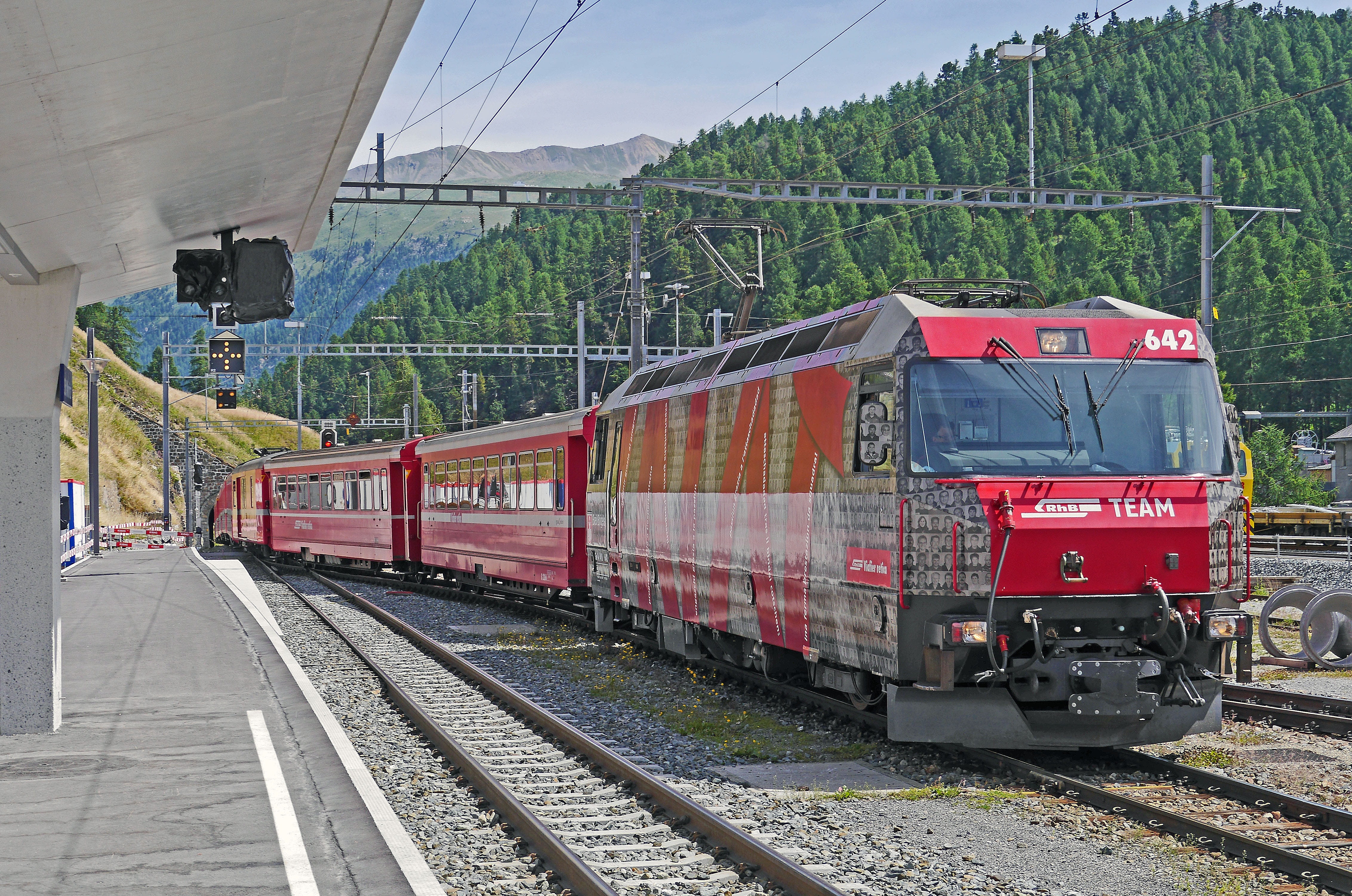 day, railroad track, final destination, 4K, terminal station, hbf, narrow gauge, rail transportation, public transportation, albula line, rhaetian railways, HD Wallpaper