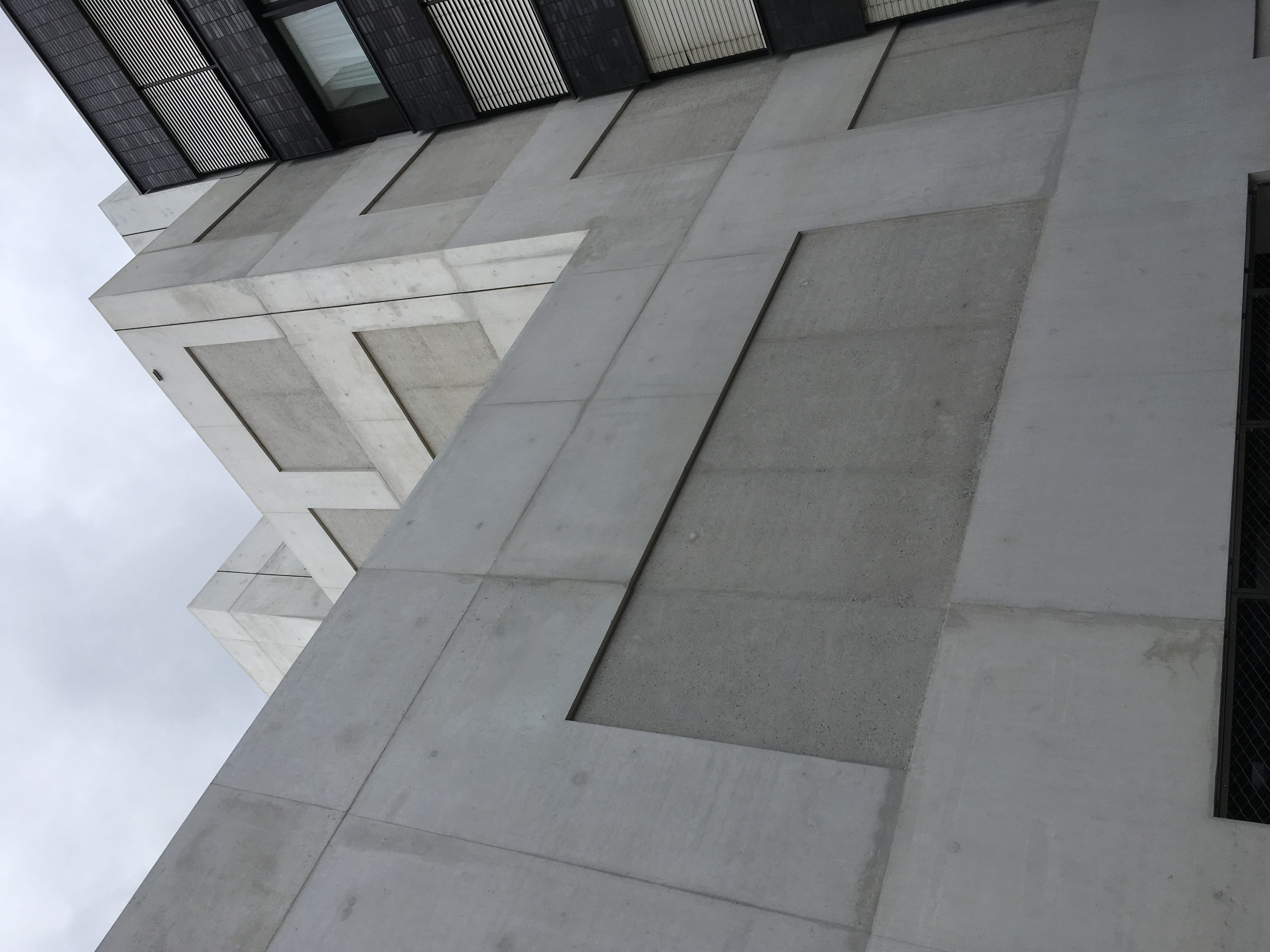 erlenmattstrasse 10, outdoors, chur, architecture, bern, pattern, building, reflection, city, rich, concrete, schwiterland, architectural feature, modern, HD Wallpaper