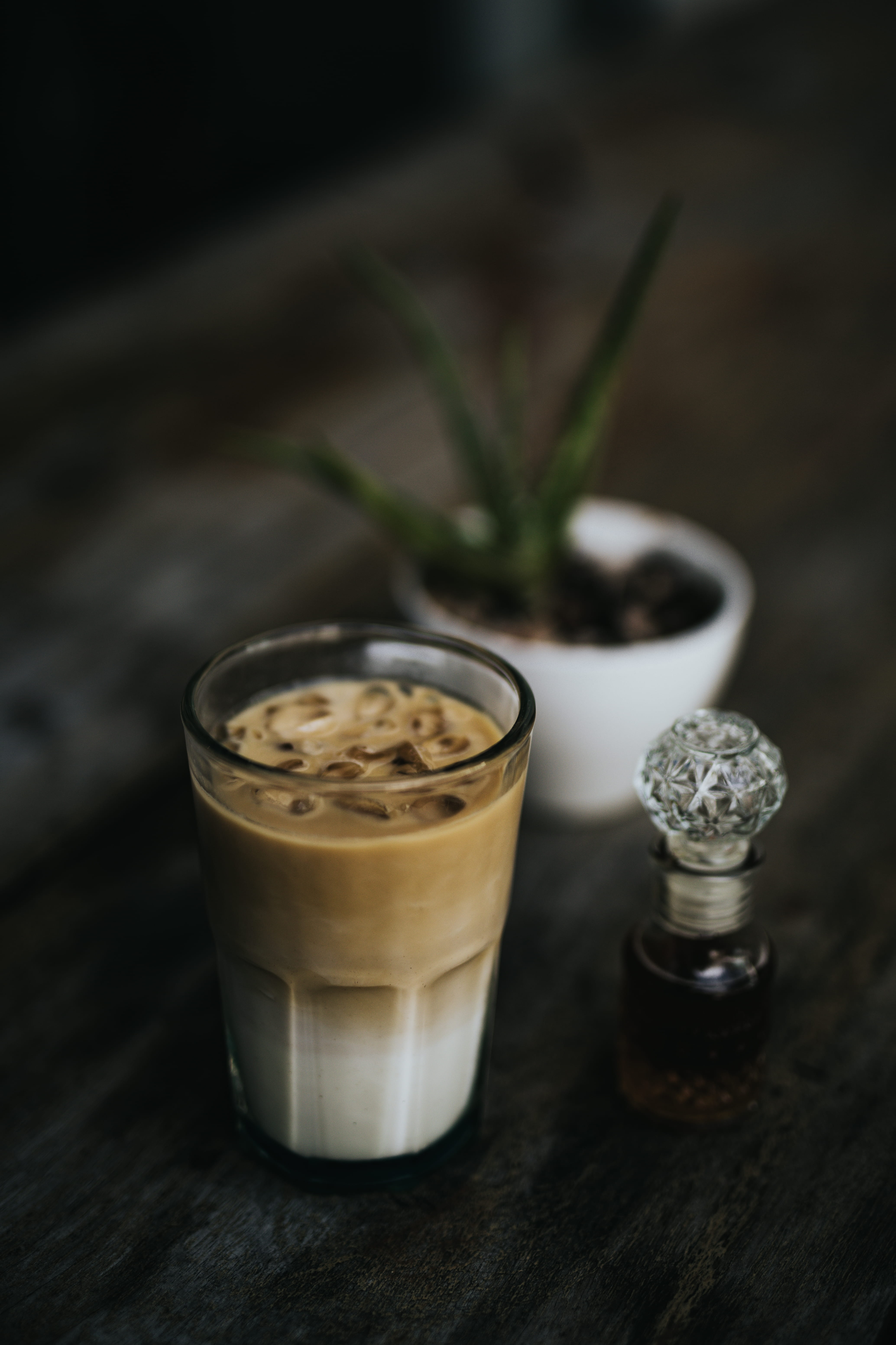 spice, planter, soda, household equipment, vase, milk, coffee cup, saucer, coffee, indoors, food and drink, plant, juice, beverage, goblet, herbs, food, Phone HD Wallpaper