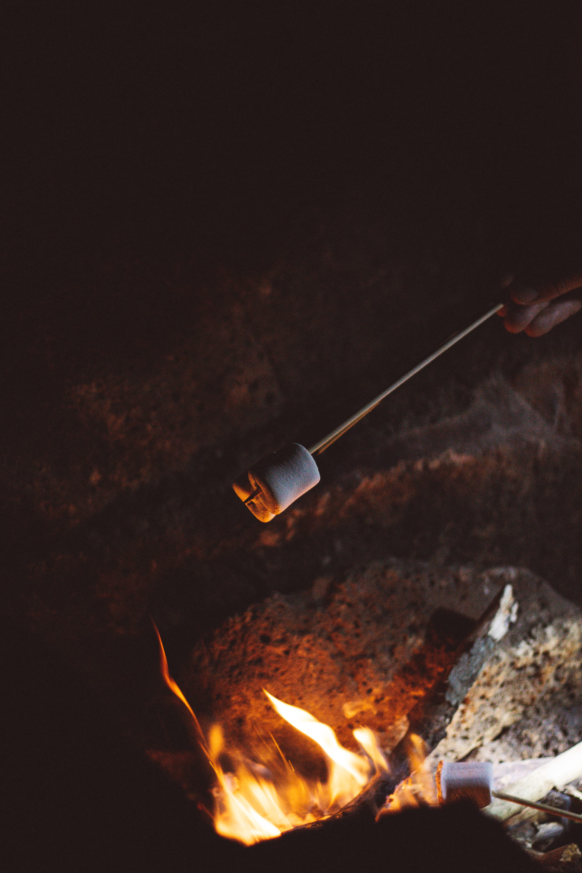 night, fire - natural phenomenon, motion, fuel, no people, light, evening, marshmallows, campfire, 2K, metal, glow, warmly, camping, embers, burn, flame, Phone HD Wallpaper