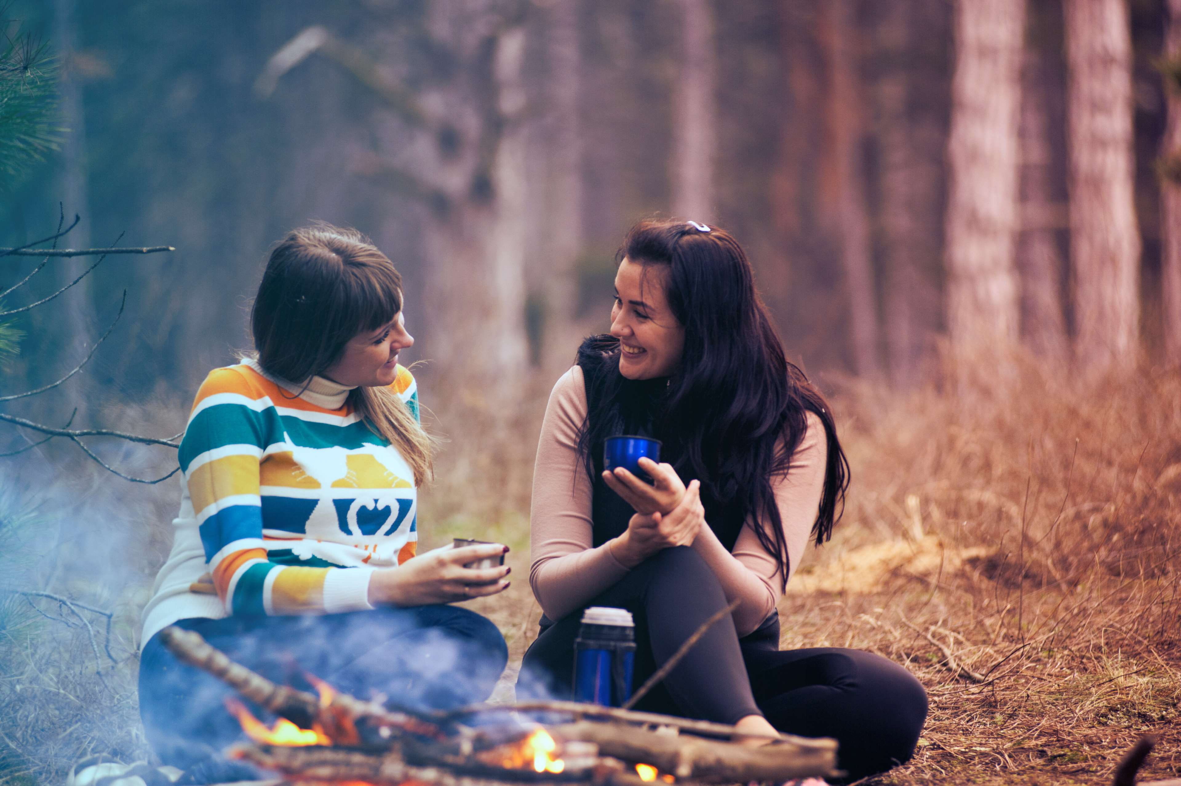 men, park, girls, fun, camping, childhood, casual clothing, drink, smiling, land, nature, 4K, flame, leisure, offspring, friendship, pi, campfire, two people, HD Wallpaper