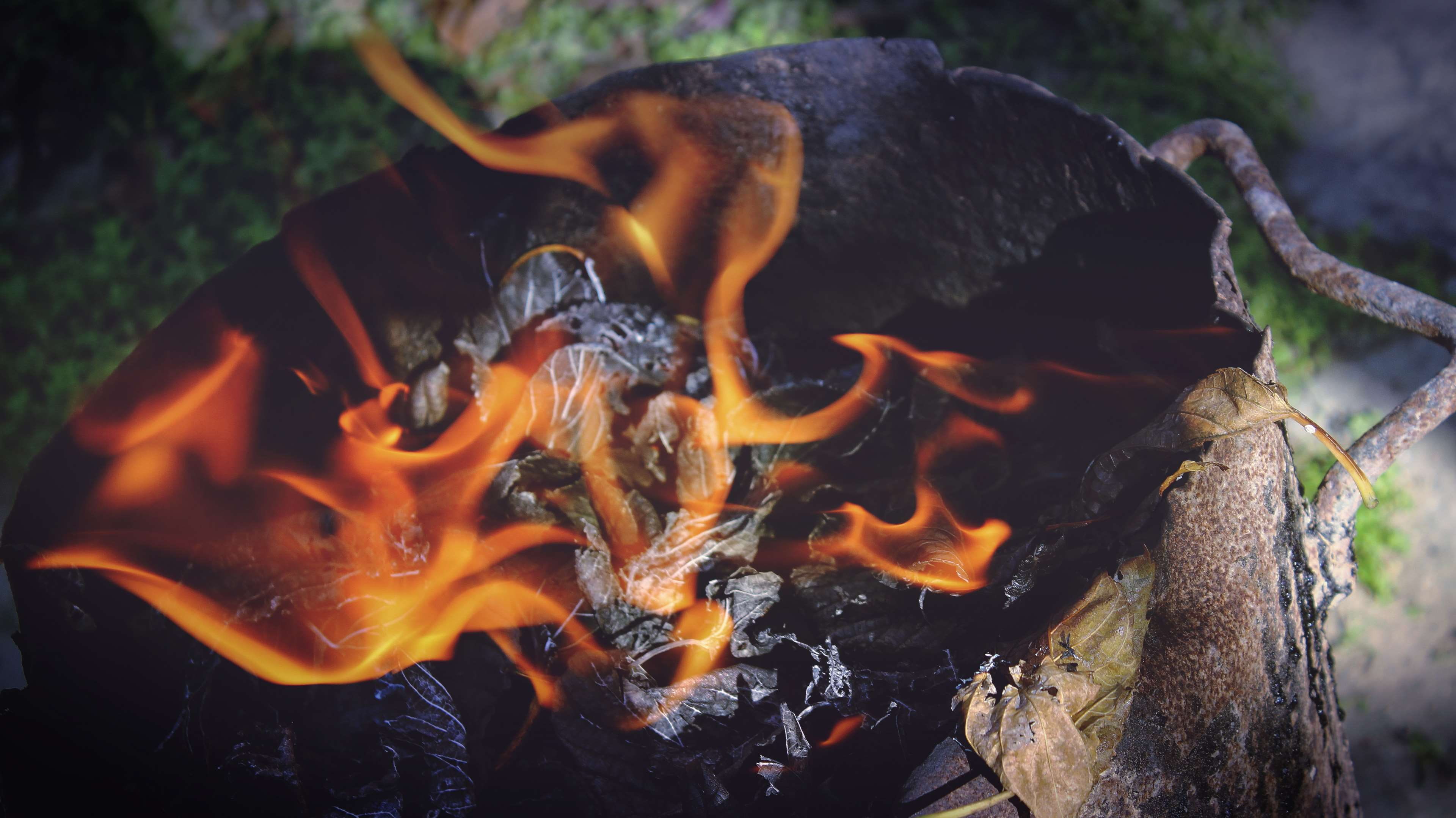 fire, smoke, hot, motion, 4K, fire - natural phenomenon, outdoors, warmly, glowing, focus on foreground, no people, log, heat - temperature, burn, burnt, HD Wallpaper