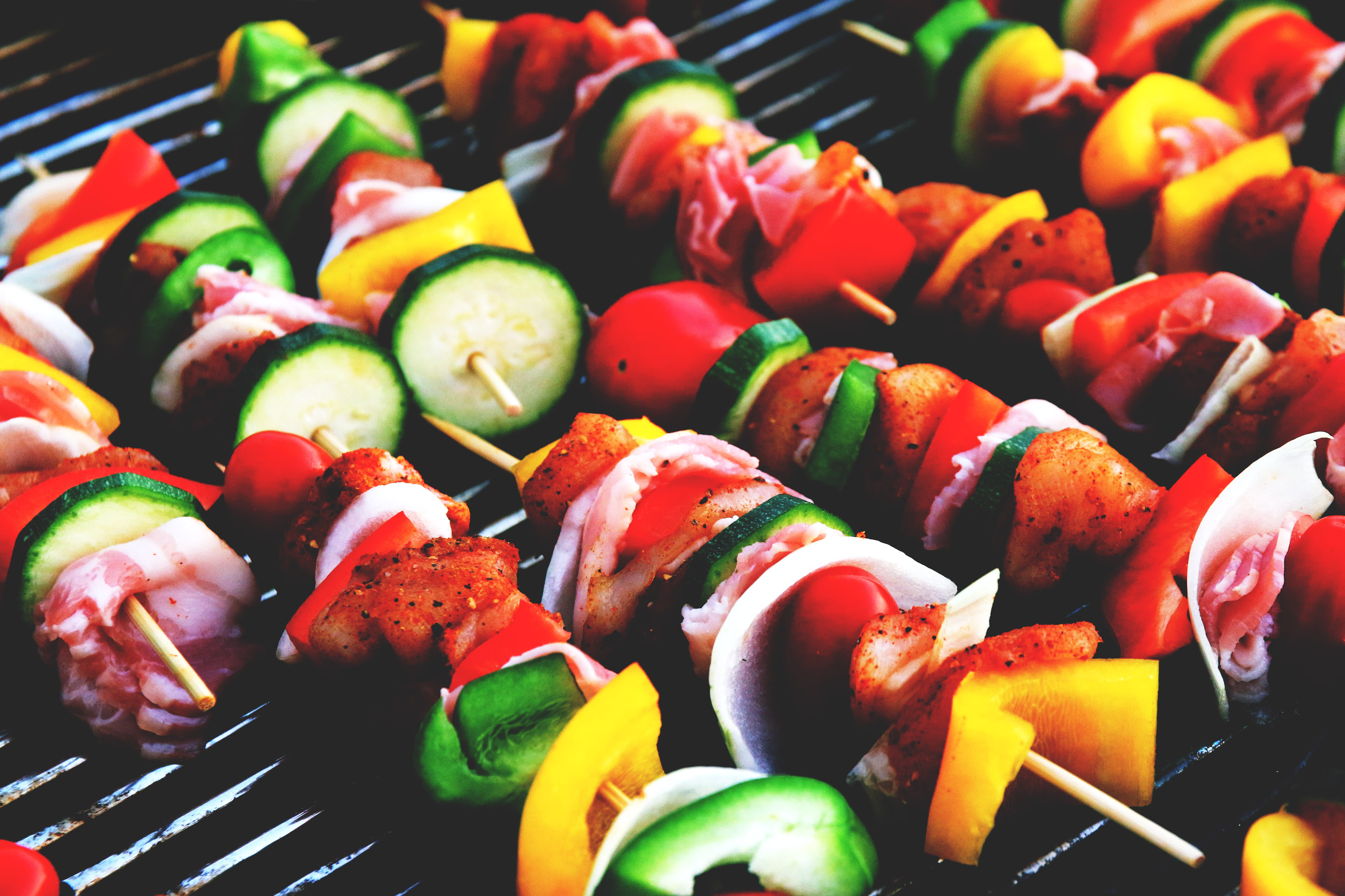 multi colored, gourmet, skewer, no people, chopped, fruit, kebab, BBQ, tomato, cooking, dinner, shish, food and drink, grilled, wellbeing, barbecue Grill, HD Wallpaper