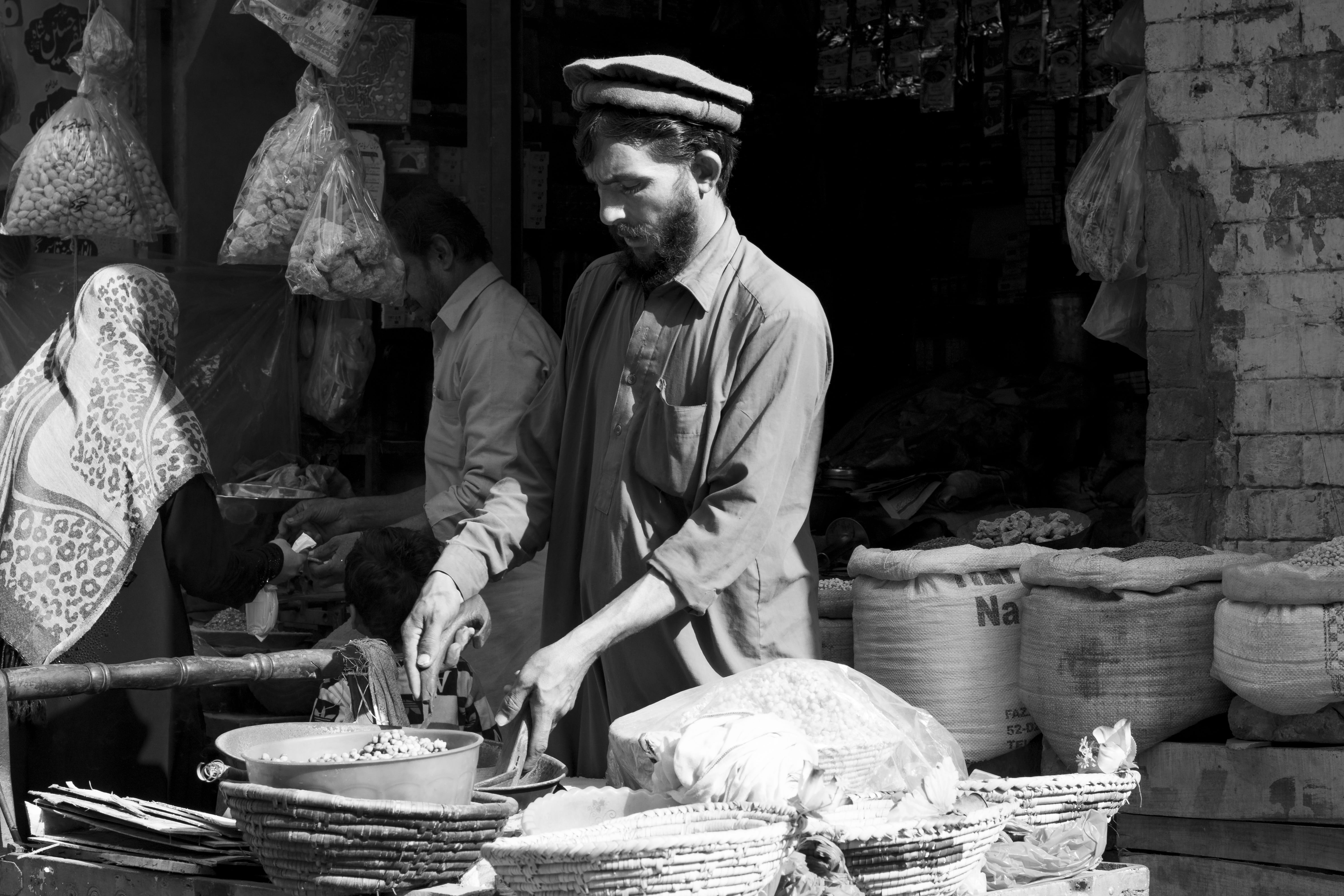 casual clothing, market, sale, street market, meal, shop, clinic, person, face, food, real people, bazaar, retail, container, men, pottery, white, human, HD Wallpaper