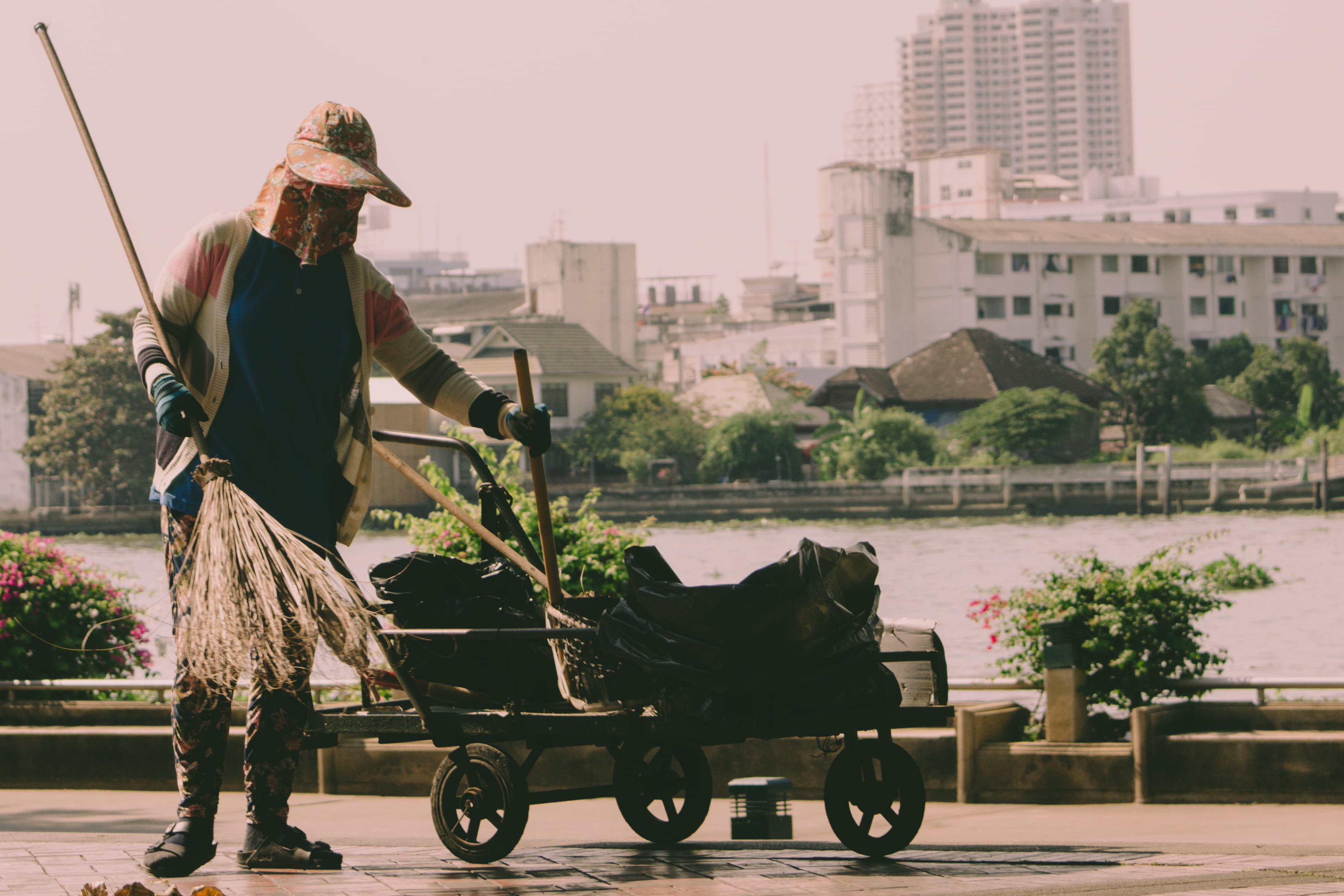 building exterior, real people, one person, mode of transportation, 4K, nature, riverside, built structure, woman, girl, lifestyles, Bangkok, day, women, HD Wallpaper