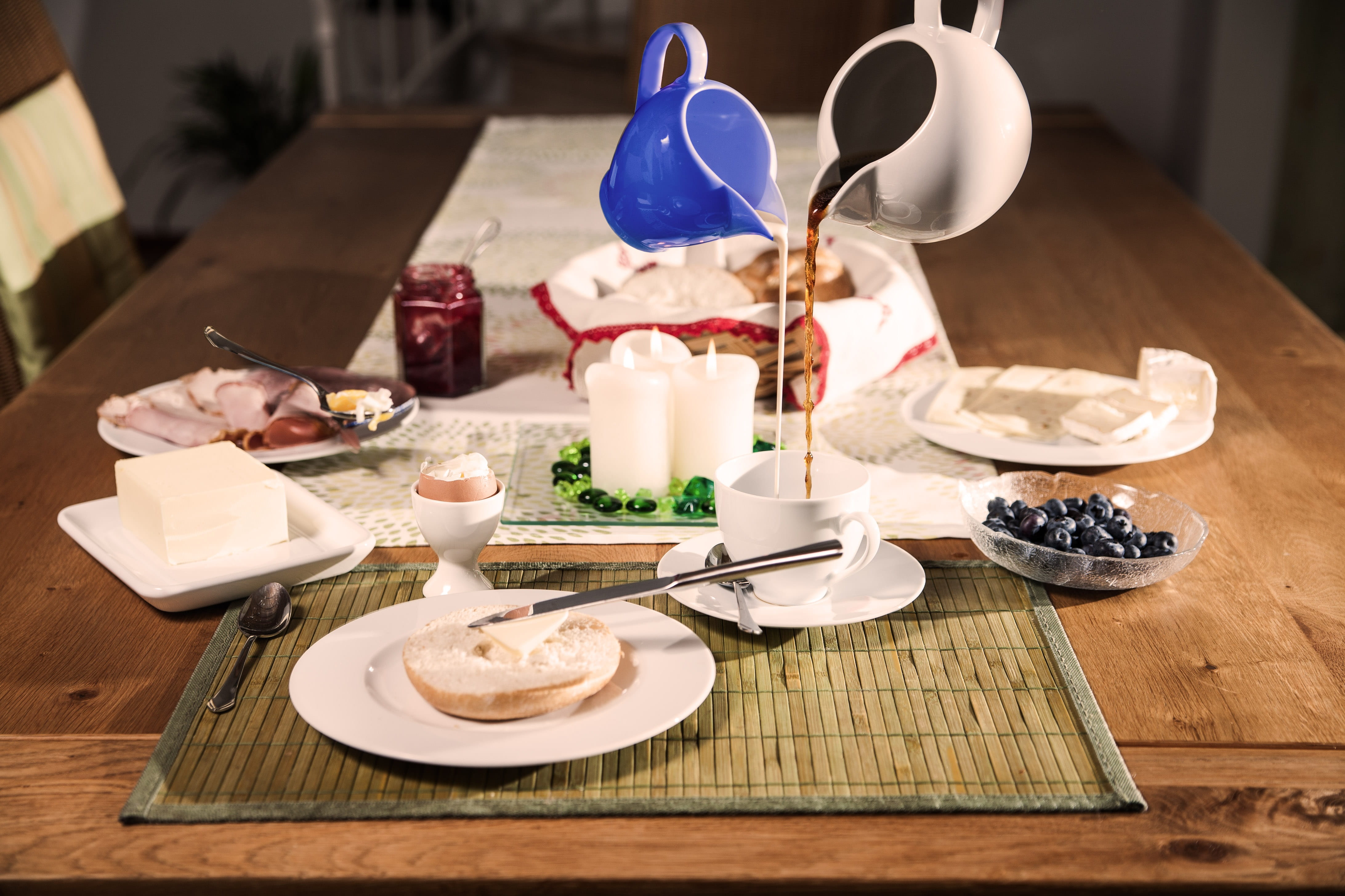 eating utensil, dessert, restaurant, freshness, indoors, lifestyles, crockery, dinner, drink, float, coffee, tea pot, no People, trick, candle, plate, ready-to-eat, HD Wallpaper