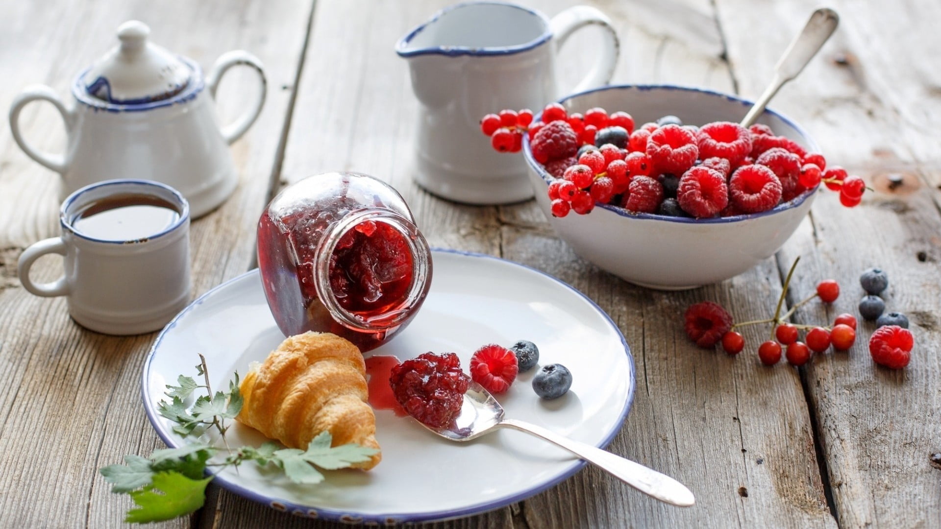 food, milk, refreshment, high angle view, 1080P, freshness, sugar, berry fruit, food and drink, cup, eat, diet, drink, wellbeing, tea, kitchen utensil, HD Wallpaper