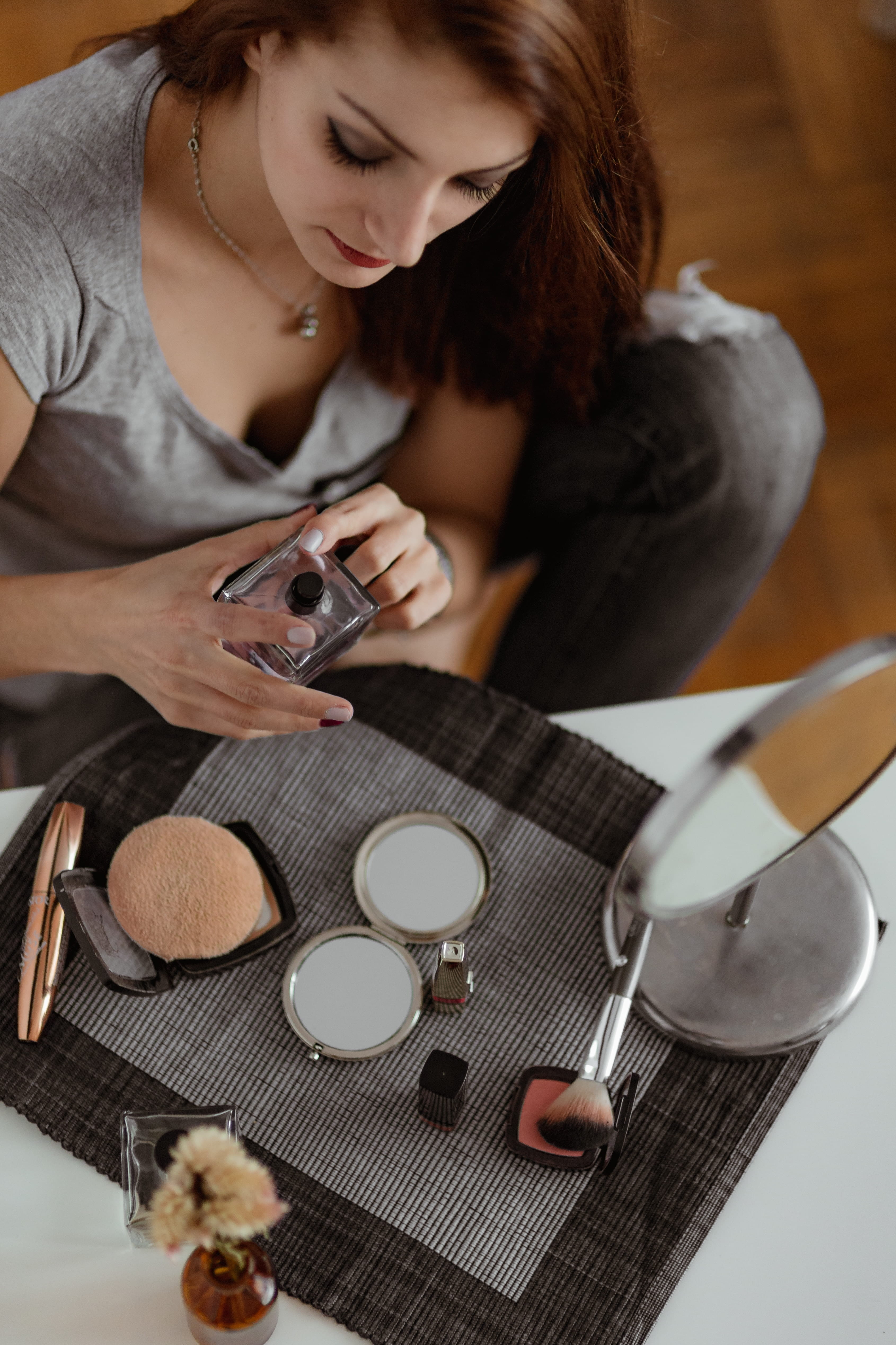 girl, morning routine, young adult, indoors, food and drink, beautiful woman, caucasian, adult, 4K, one person, young, female, make, hairstyle, lifestyles, Phone HD Wallpaper