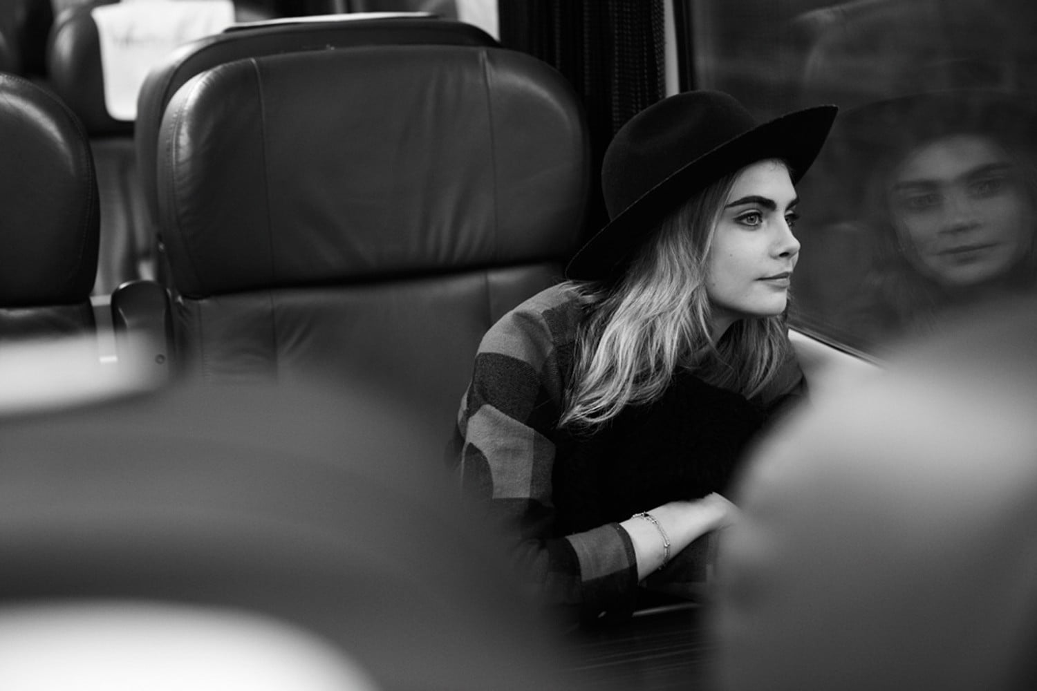 looking, actress, blonde, adult, photo, model, mode of transportation, beautiful woman, young adult, young women, front view, monochrome, real people, woman, HD Wallpaper