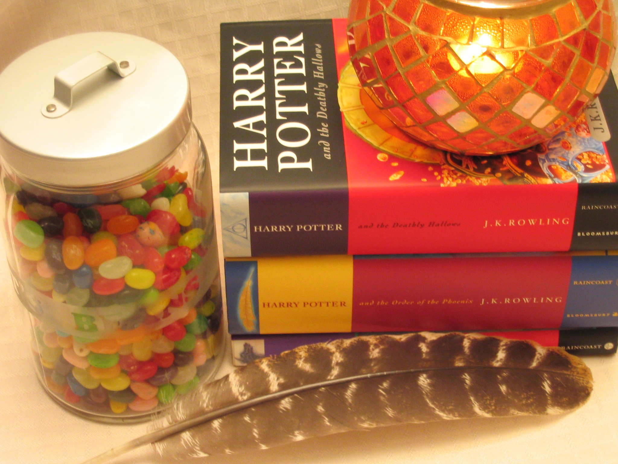 red, bertie botts beans, large group of objects, indoors, books, high angle view, brown, jellybeans, wizard, harry potter, fantasy, still life, jar, lid, HD Wallpaper