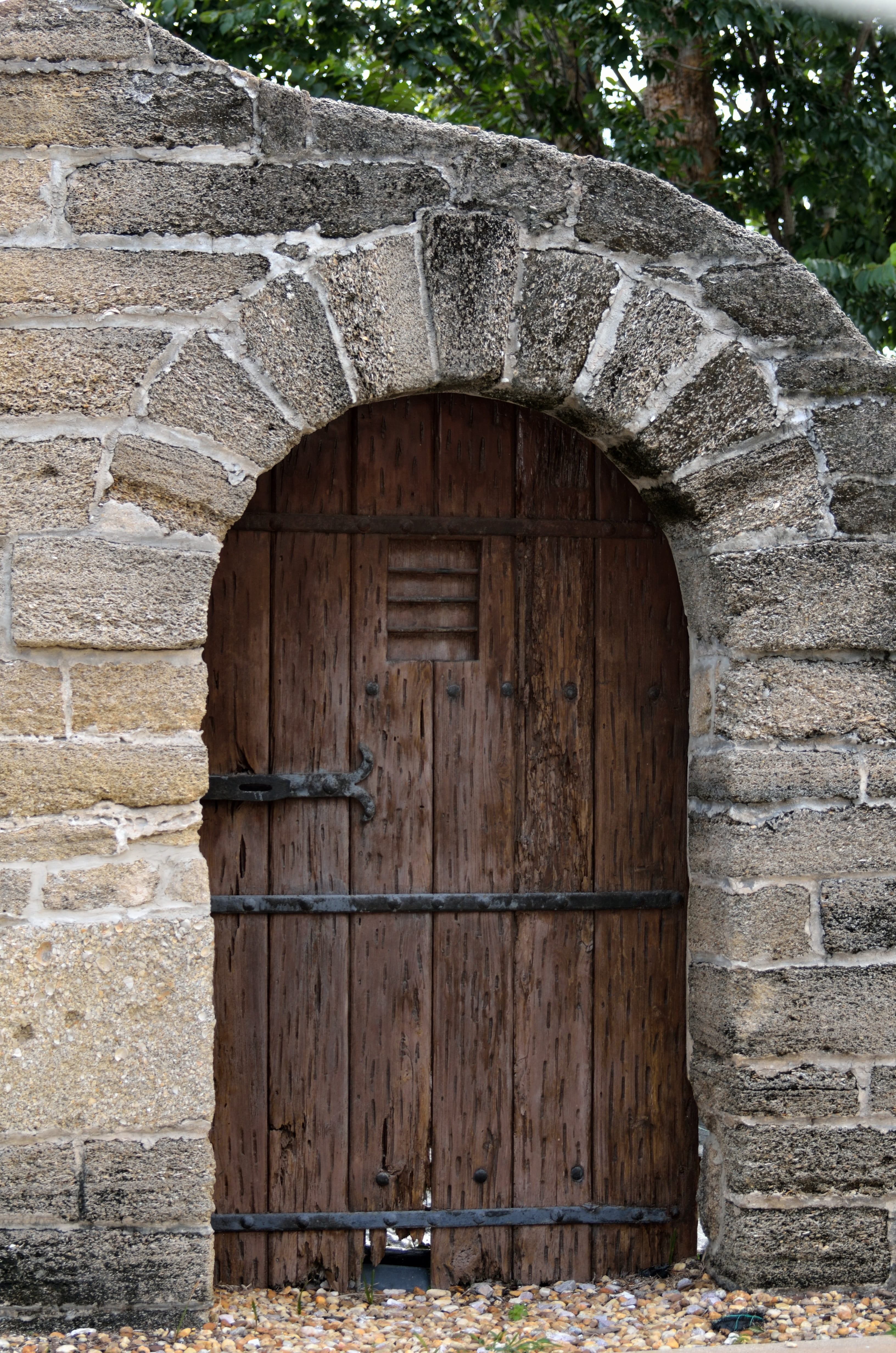 design, facade, wood - material, antique, stone, house, security, built structure, exterior, wall, decoration, outdoors, closed, wall - building feature, Phone HD Wallpaper