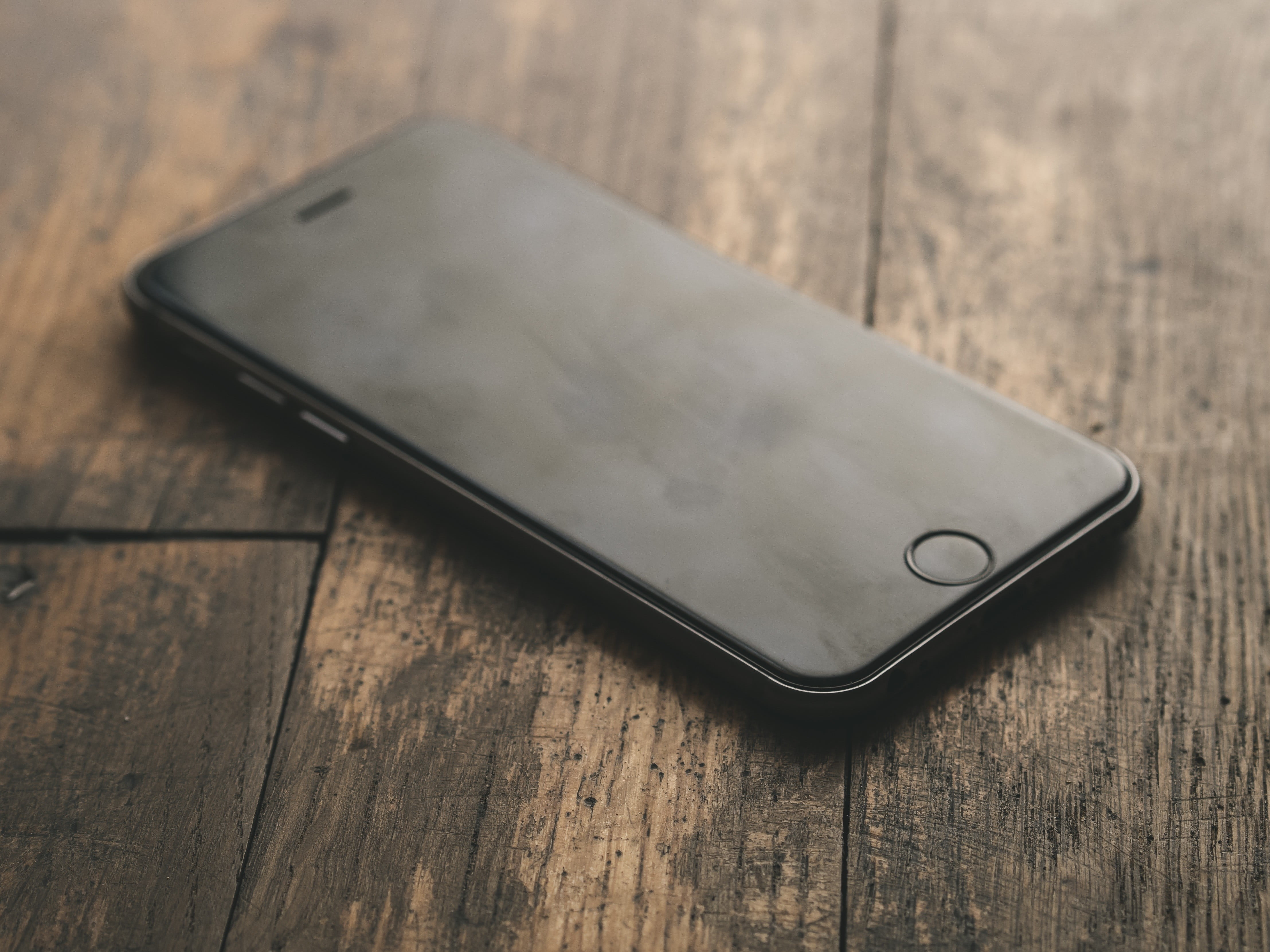 connection, wood, 4K, indoors, focus on foreground, technology, iPhone, mobile phone, wood - material, portable information device, close-up, selective focus, HD Wallpaper