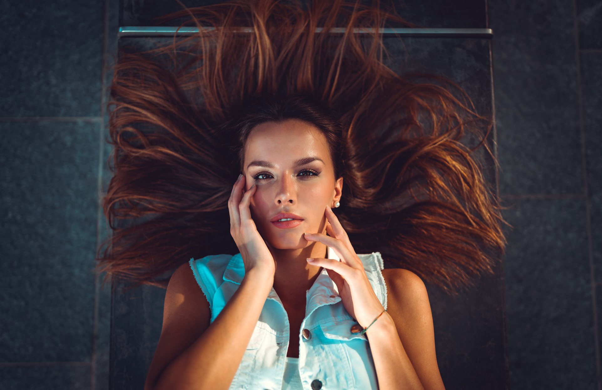 lifestyles, beauty, hairstyle, women, indoors, looking at camera, Marco Squassina, 1080P, fashion, beautiful woman, hair, young adult, headshot, model, HD Wallpaper