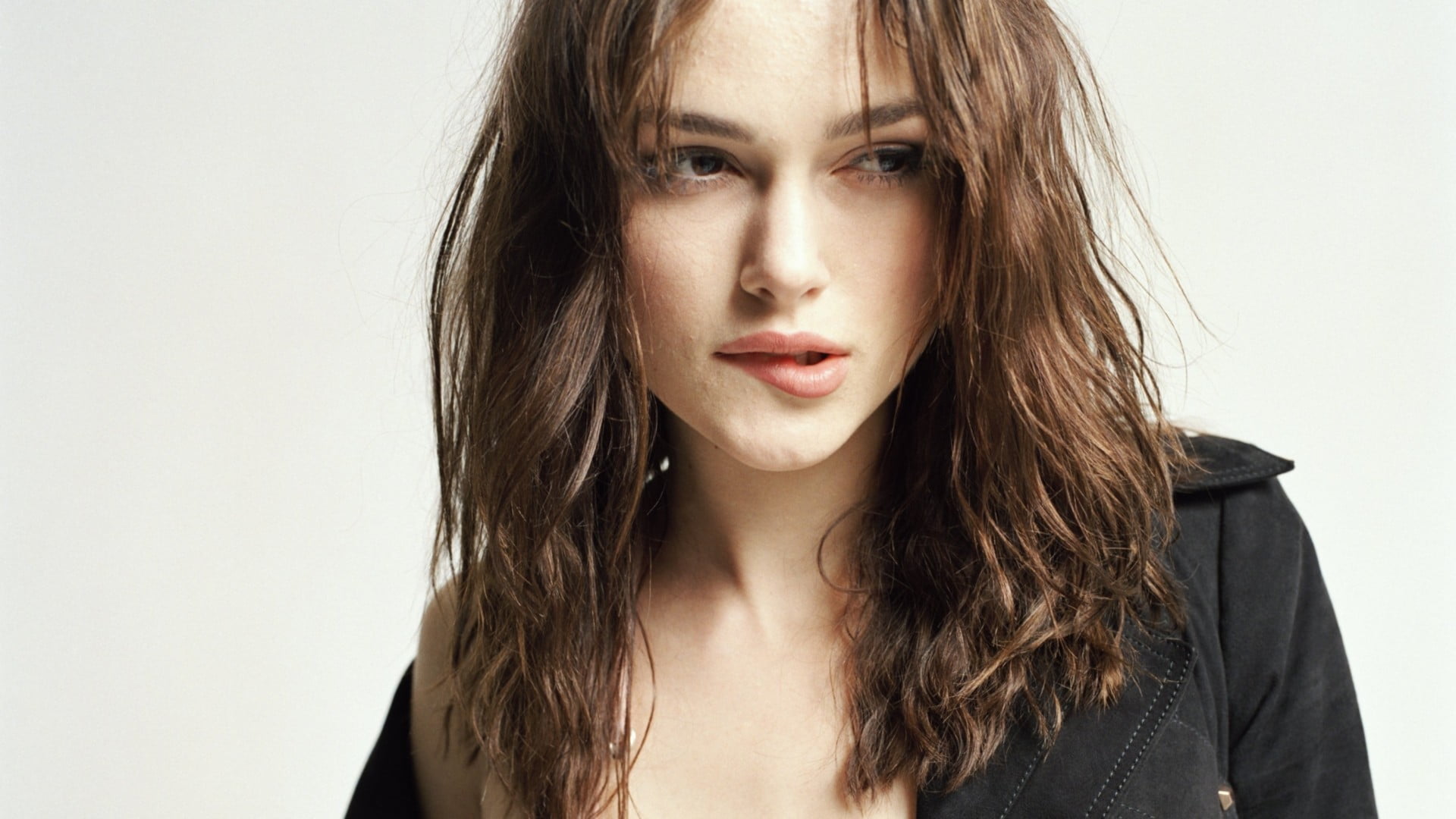 one person, beauty, young women, knightley, studio shot, beautiful woman, front view, portrait, Keira Knightley, kiera, 1080P, brown eyes, actress, hairstyle, HD Wallpaper
