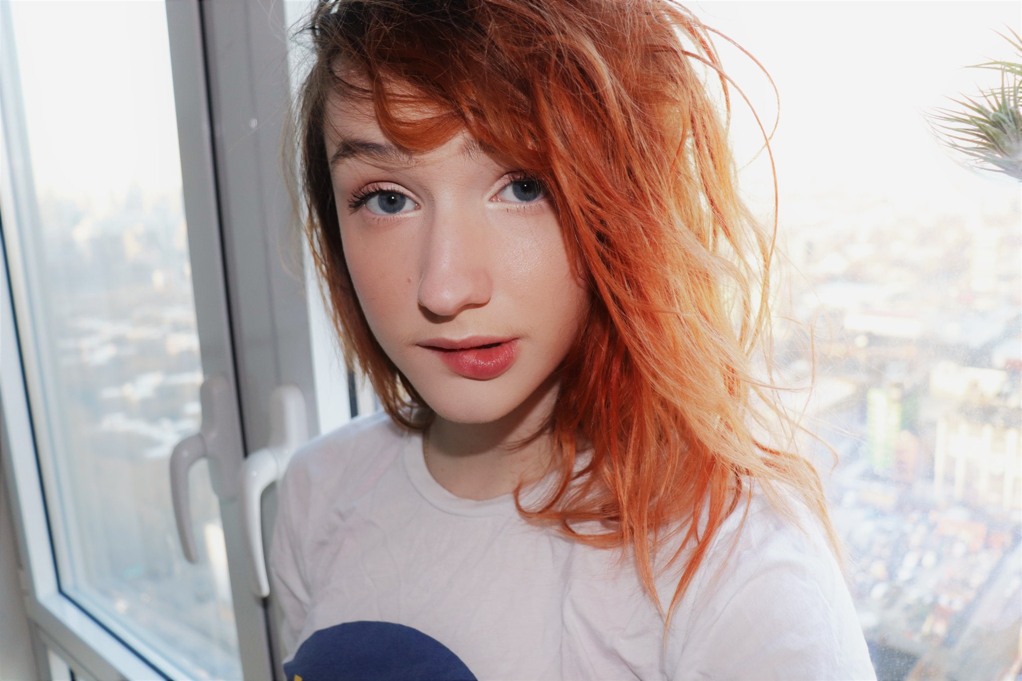 one person, women, portrait, looking, adult, outdoors, headshot, contemplation, casual clothing, hairstyle, biting lip, model, T-shirt, beauty, window, HD Wallpaper
