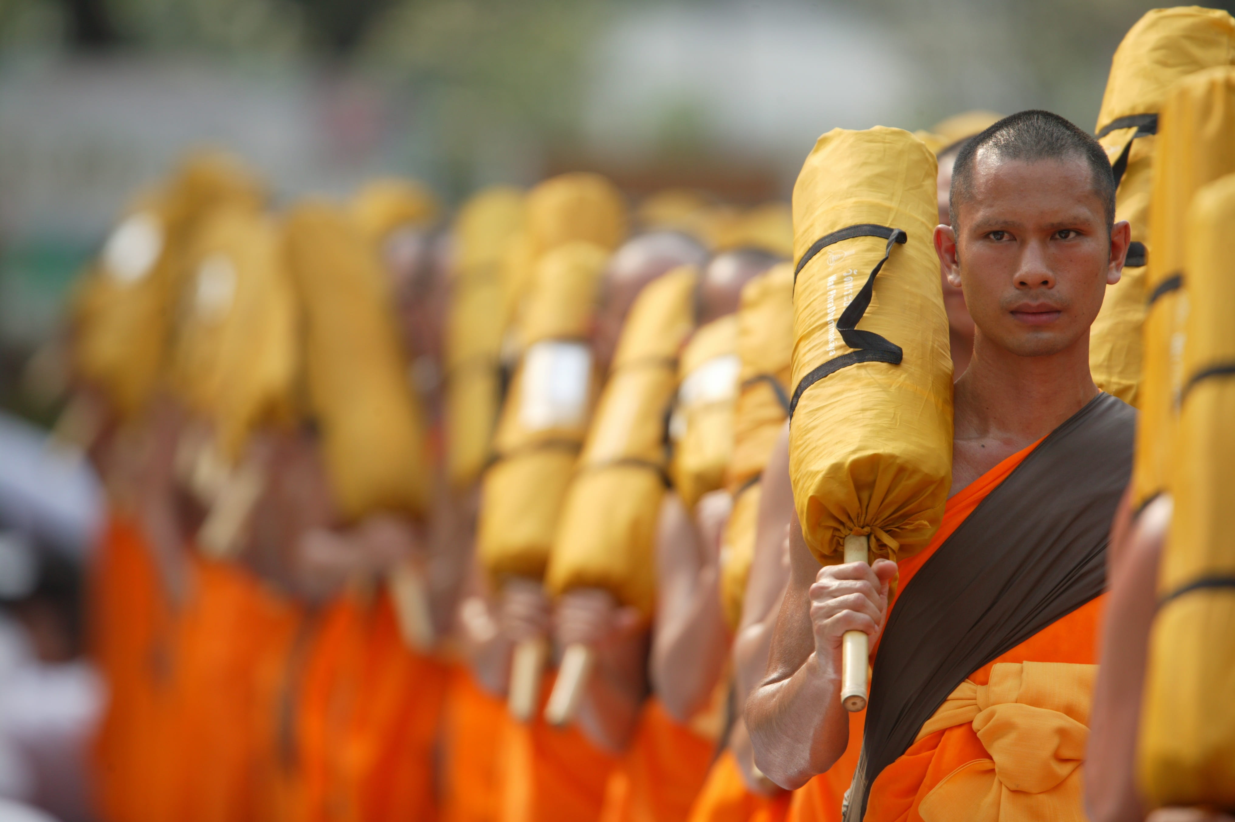 day, dhammakaya pagoda, looking, tradition, selective focus, traditional clothing, bangkok, black, budhas, yellow, bag, wat, holding, orange, belief, meditation, HD Wallpaper