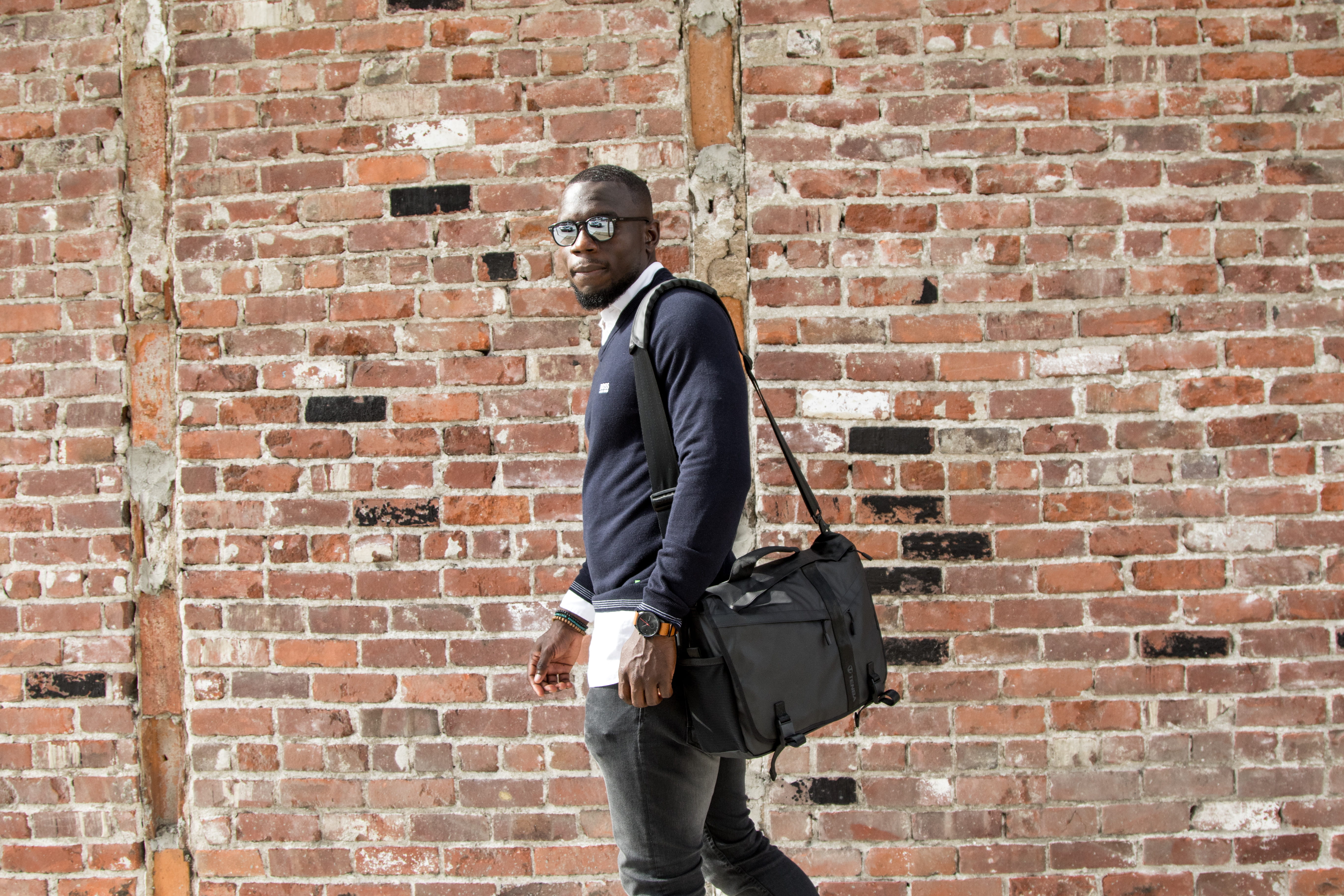 business, los angeles, three quarter length, walking, adult, wall, model, well-dressed, shirt, one person, standing, casual, brick, corporate business, HD Wallpaper