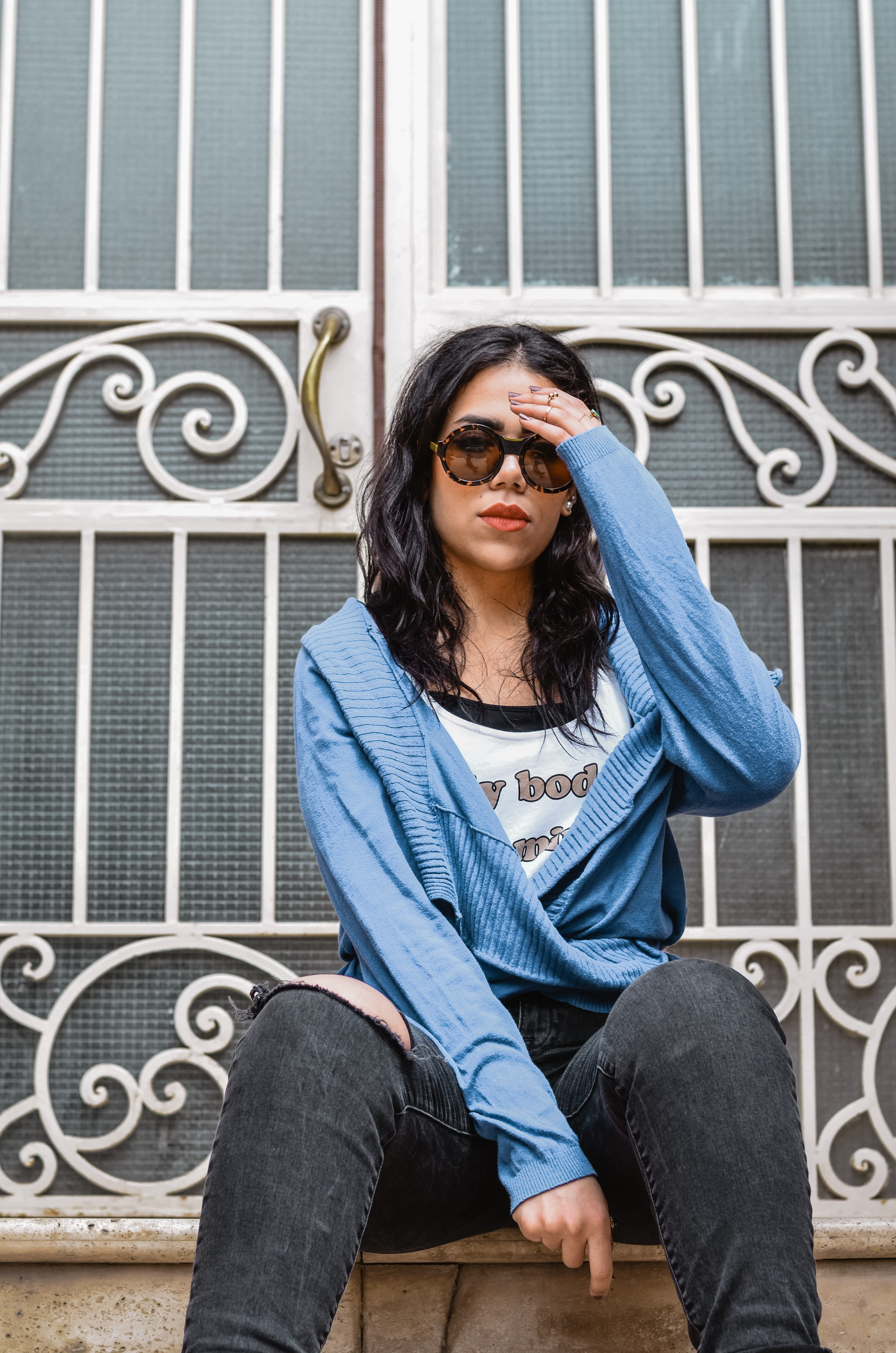 accessory, front view, accessories, sunglasses, pavement, lifestyles, handrail, denim, casual clothing, young adult, three quarter length, portrait, fashion, Phone HD Wallpaper