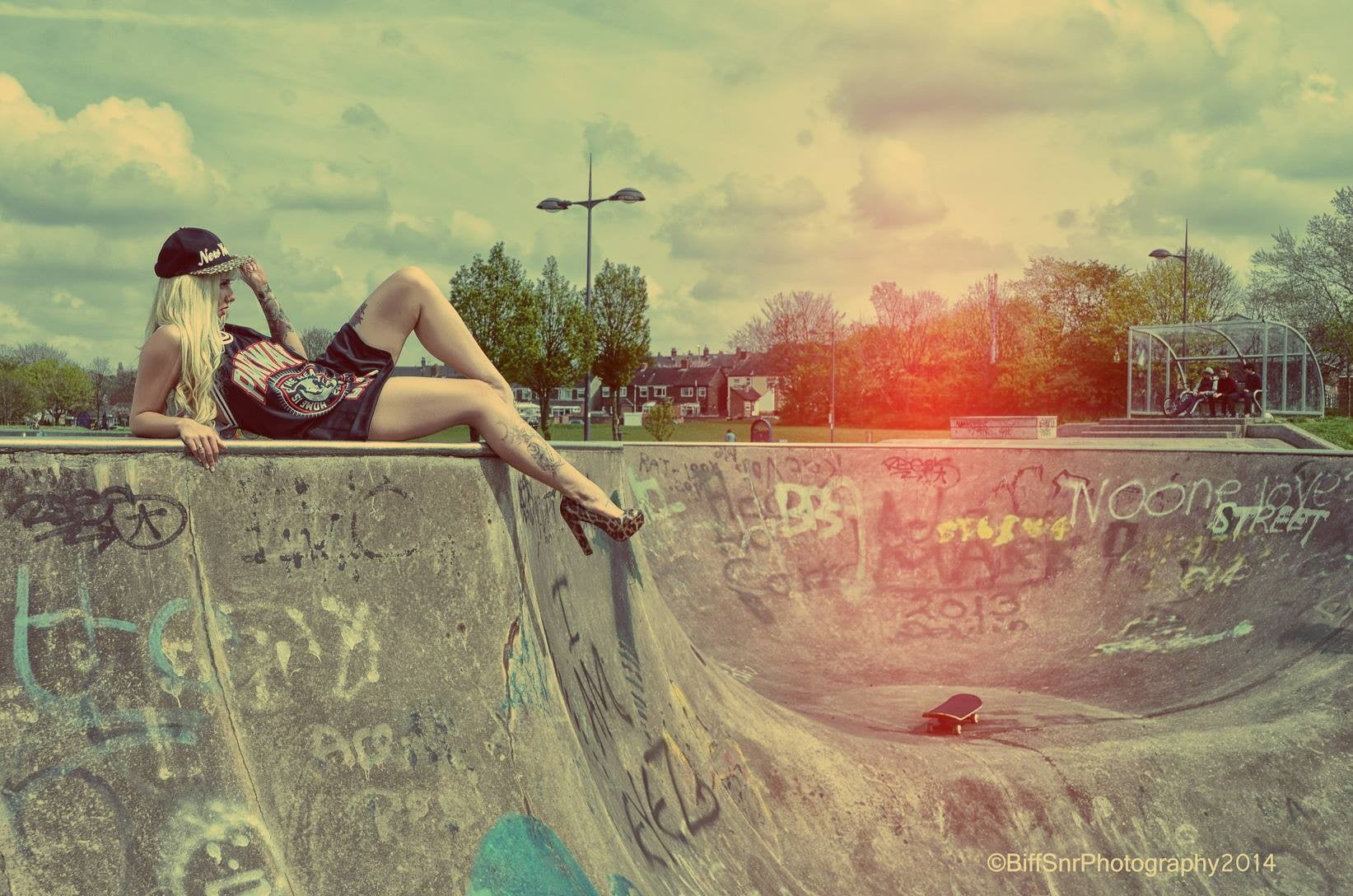urban, cloud - sky, plant, outdoors, real people, young adult, one person, skateboard, tattoo, 720P, hat, skatepark, sky, women, lifestyles, sunlight, HD Wallpaper