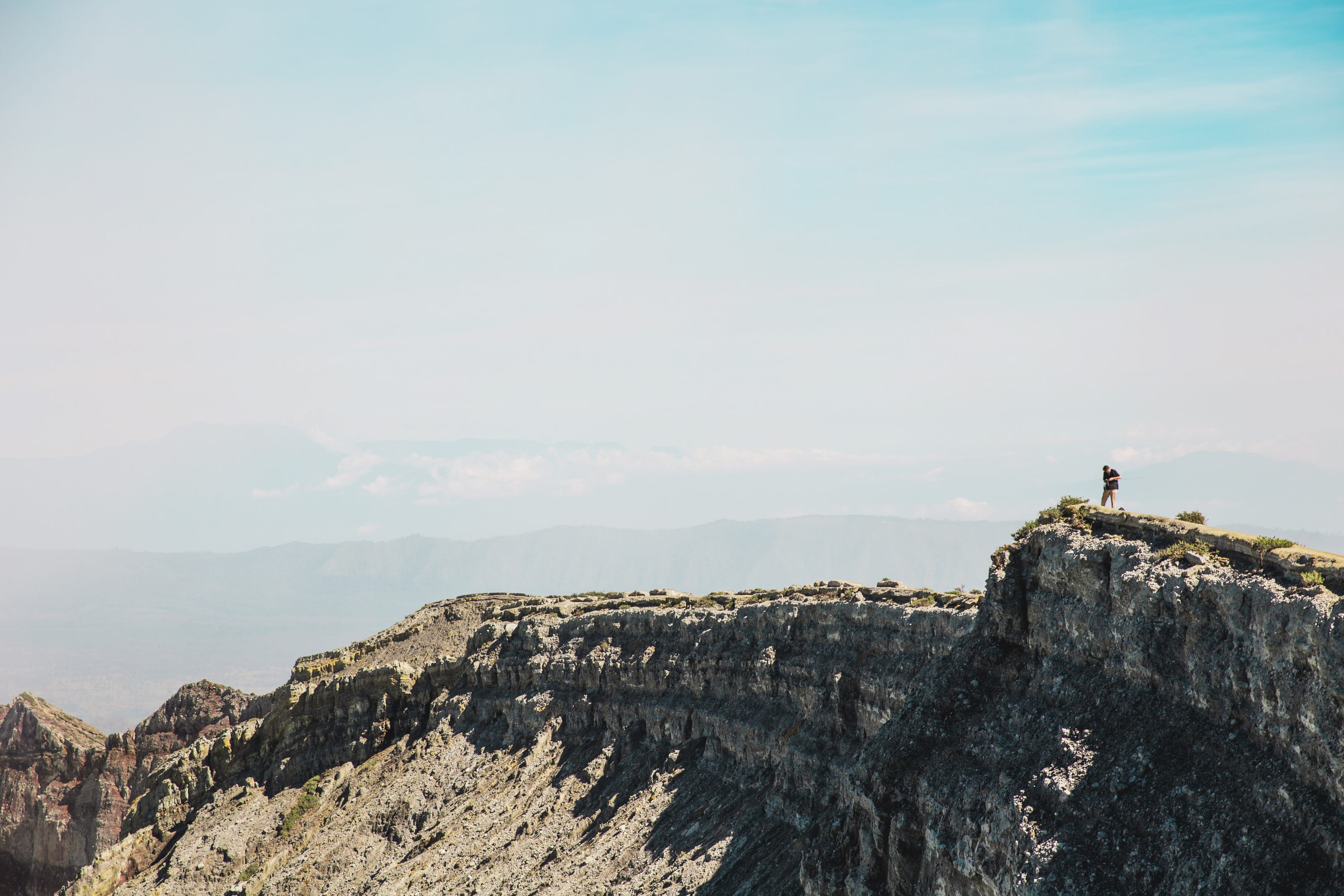 environment, stone, area, blue, courage, nature, land, tranquility, beauty in nature, cliff, clicking, edge, high, young, tripod, sun, environmentalist, HD Wallpaper