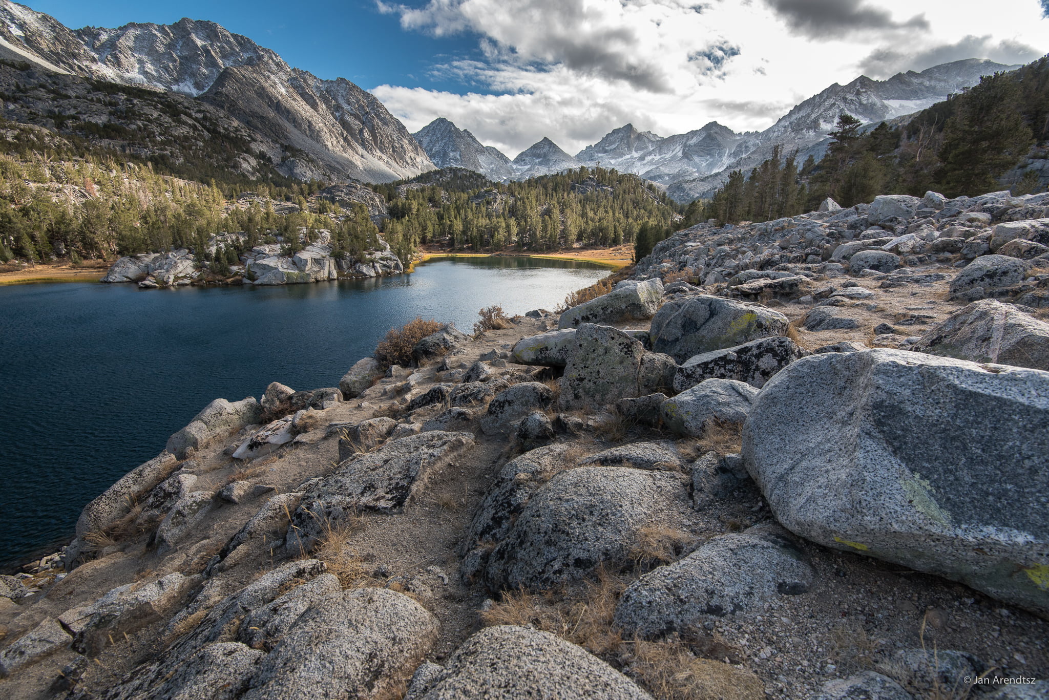 lake, California, surrounded, Overcast, Capped, Sierra Nevada, summer, mountain Peak, Alpine  CA, Mono County, Weather, Eastern Sierra, Nature, Inyo National Forest, HD Wallpaper