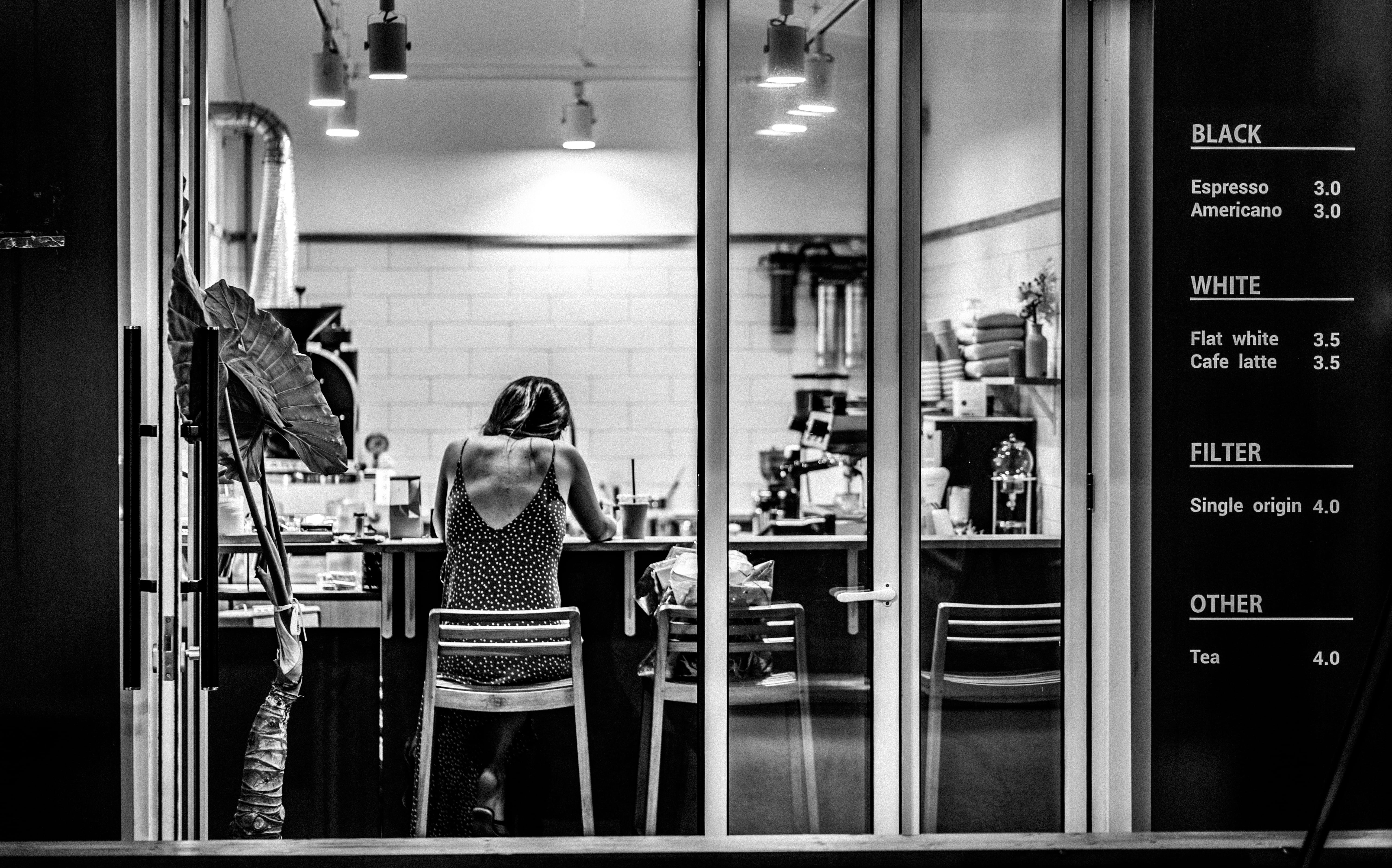 blackandwhite, editorial, females, business, interior, sitting at the bar, grayscale, ordering, inside, women, urban Scene, people, sitting, drinking, female, HD Wallpaper
