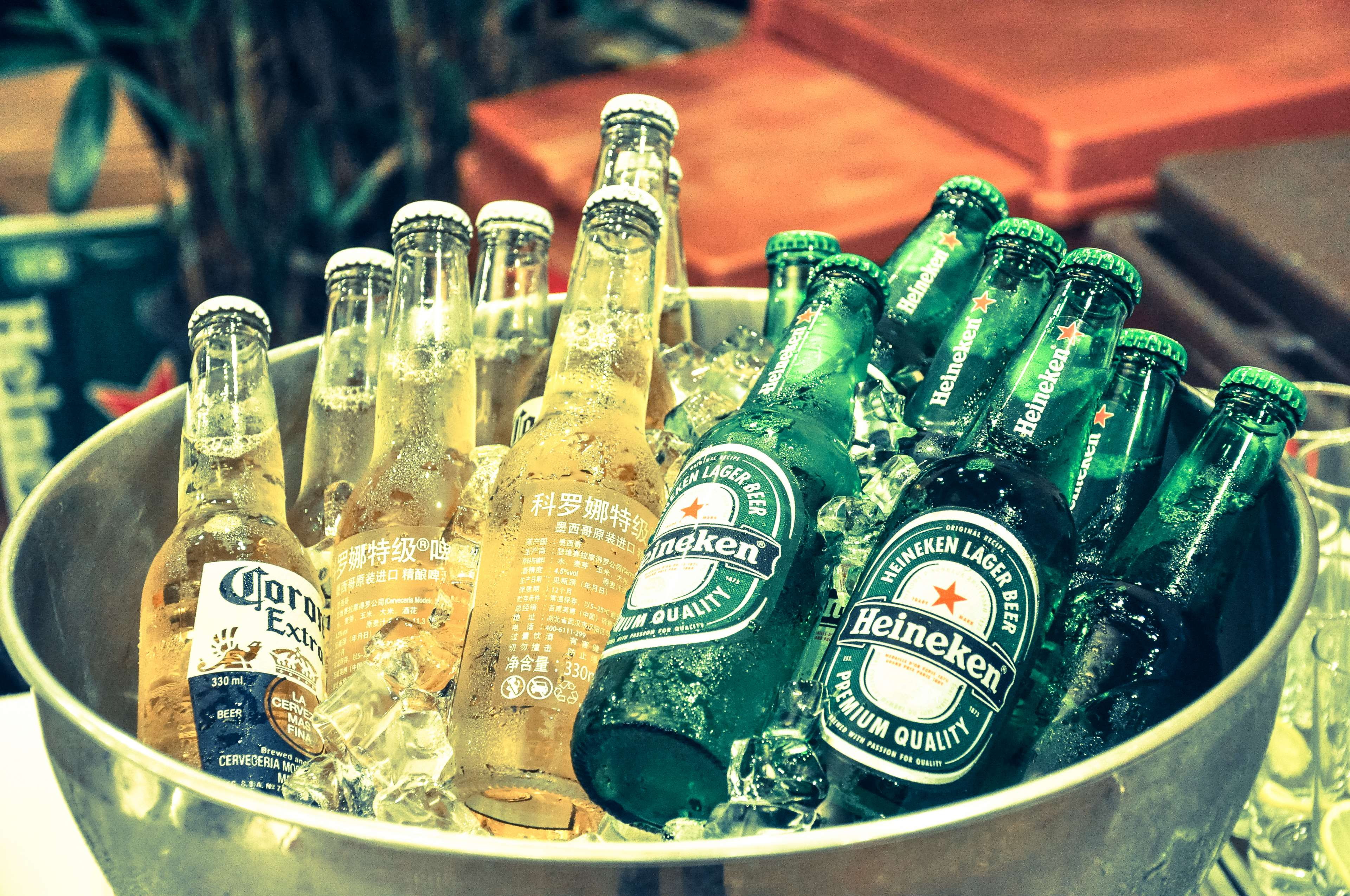 text, corona, business, meeting, art and craft, drink, high angle view, finance, container, focus on foreground, indoors, day, no people, bowl, currency, HD Wallpaper