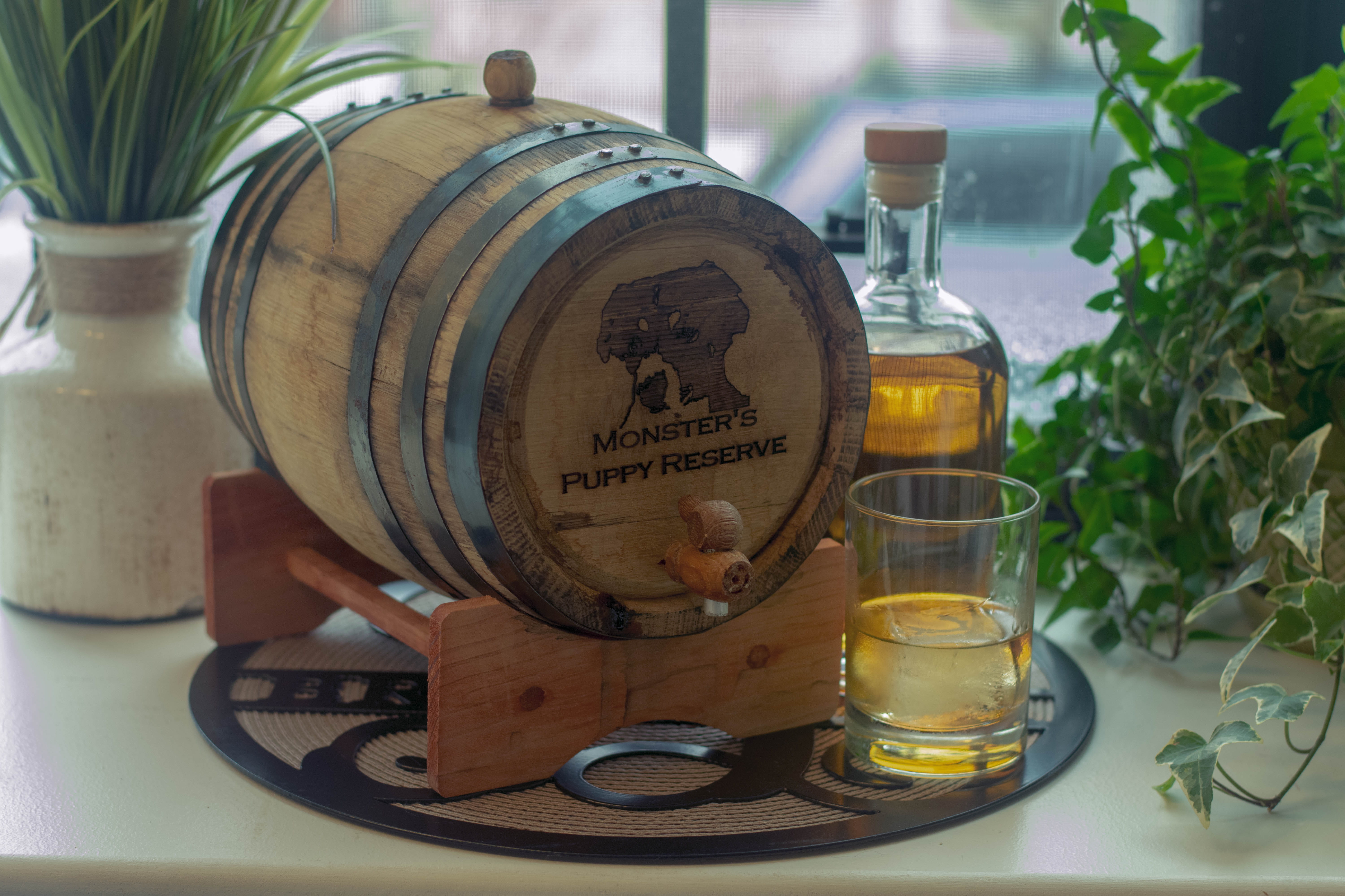 no people, transparent, liquor, freshness, refreshment, still life, town, keg, building, beverage, potted plant, plant, communication, alcohol, barrel, HD Wallpaper