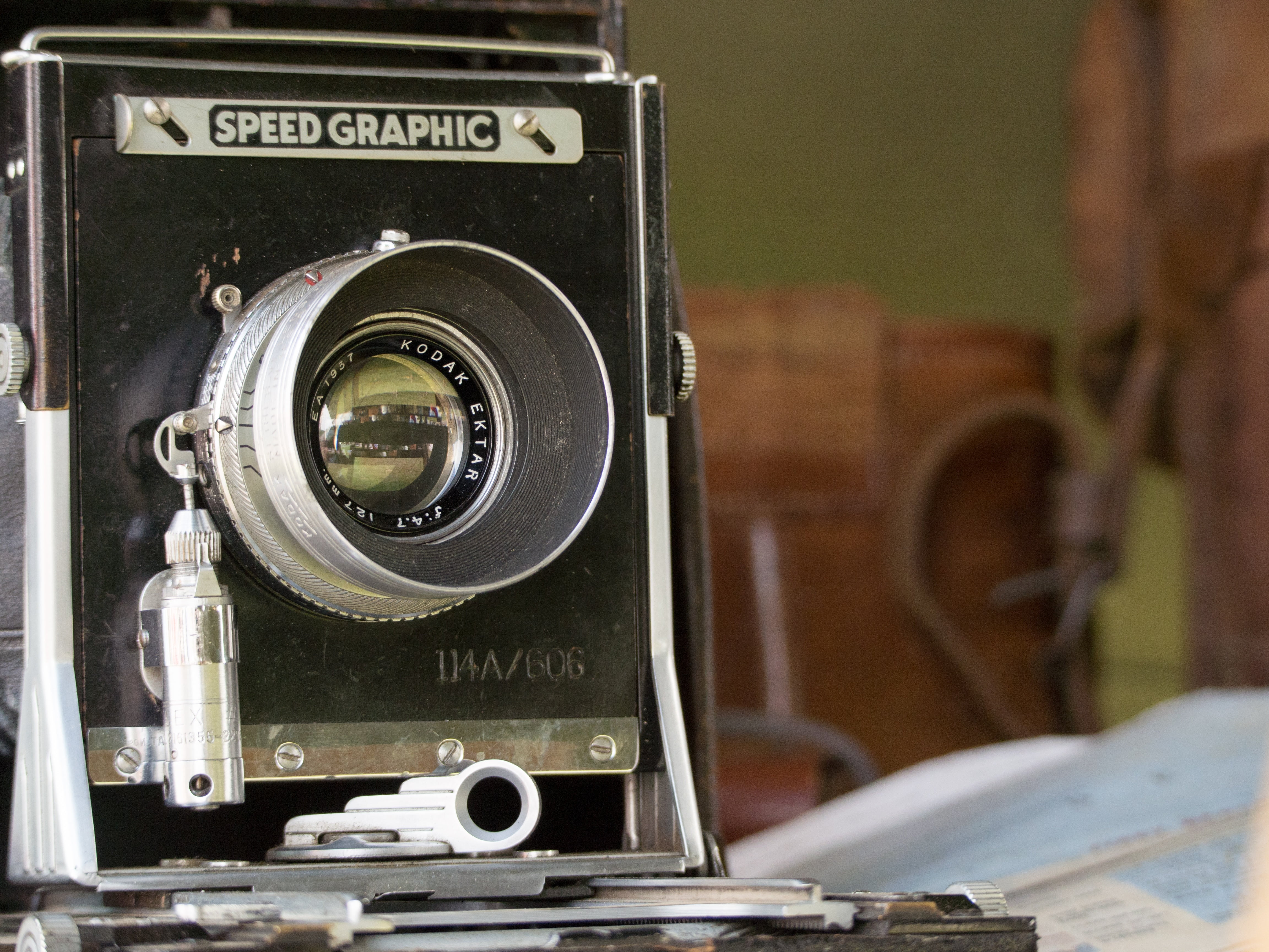 radio, analog, old, retro styled, camera - photographic equipment, historical, electrical equipment, antique, wwii, historic, history, communication, photography themes, HD Wallpaper