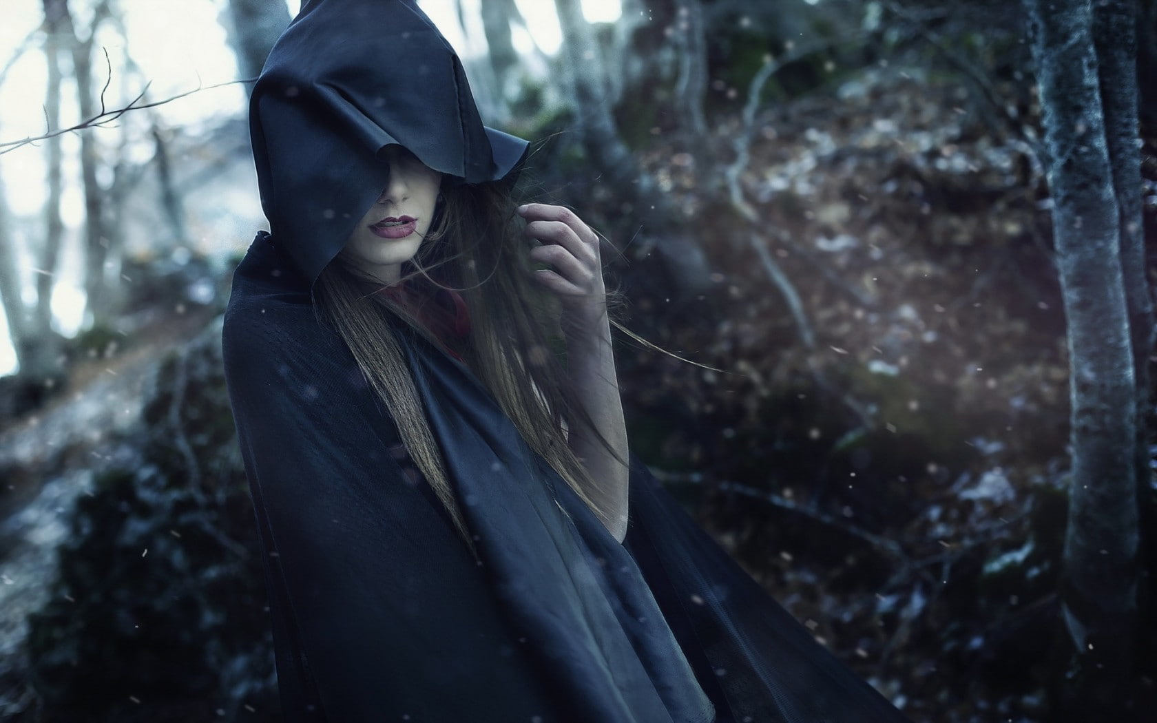 black clothing, women, 720P, women outdoors, covered face, hoods, brunette, HD Wallpaper