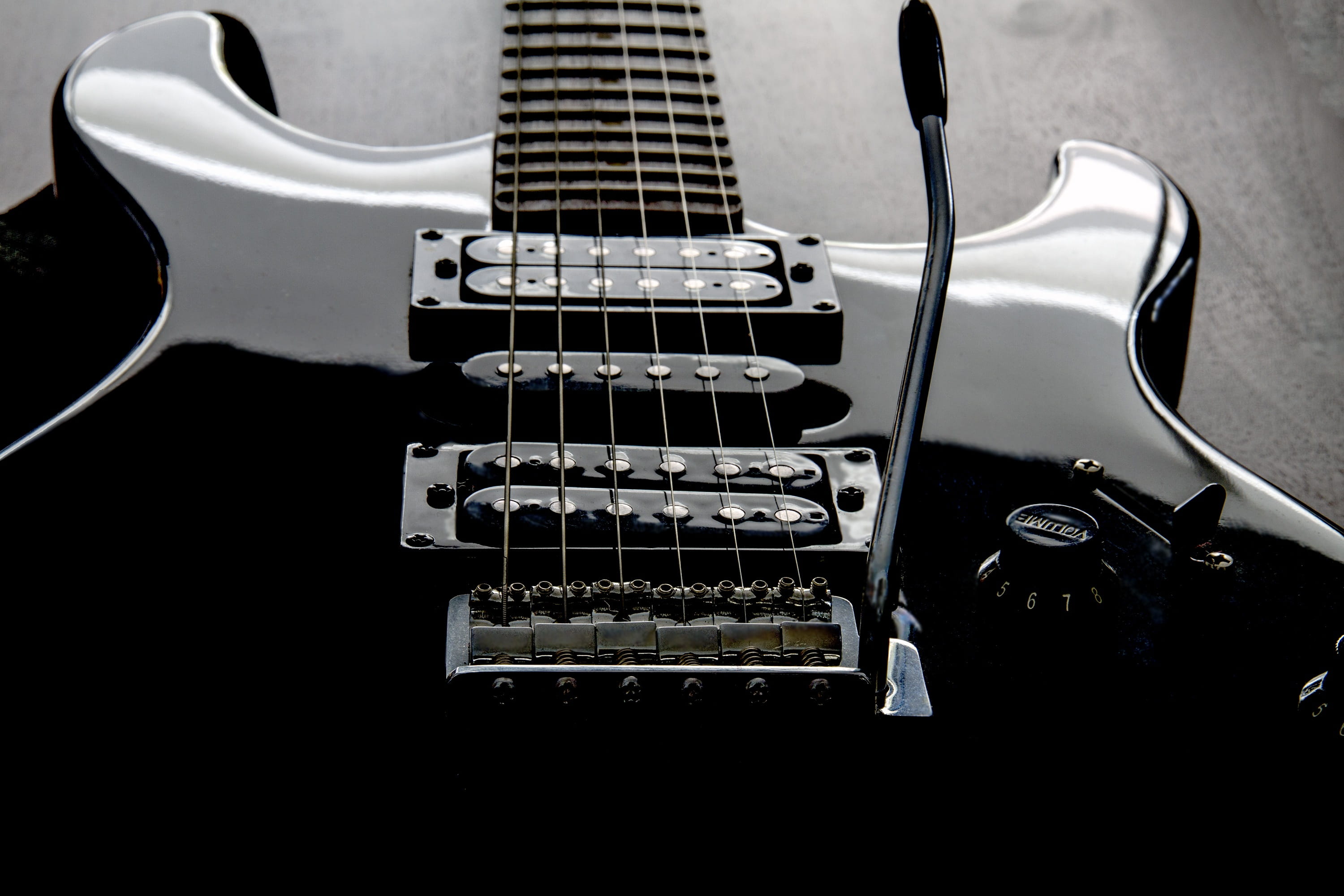 fretboard, musical equipment, rock music, Guitar, no people, 2K, focus, bass guitar, musical instrument, Pickup, wood - material, guitar, still life, musical instrument string, HD Wallpaper