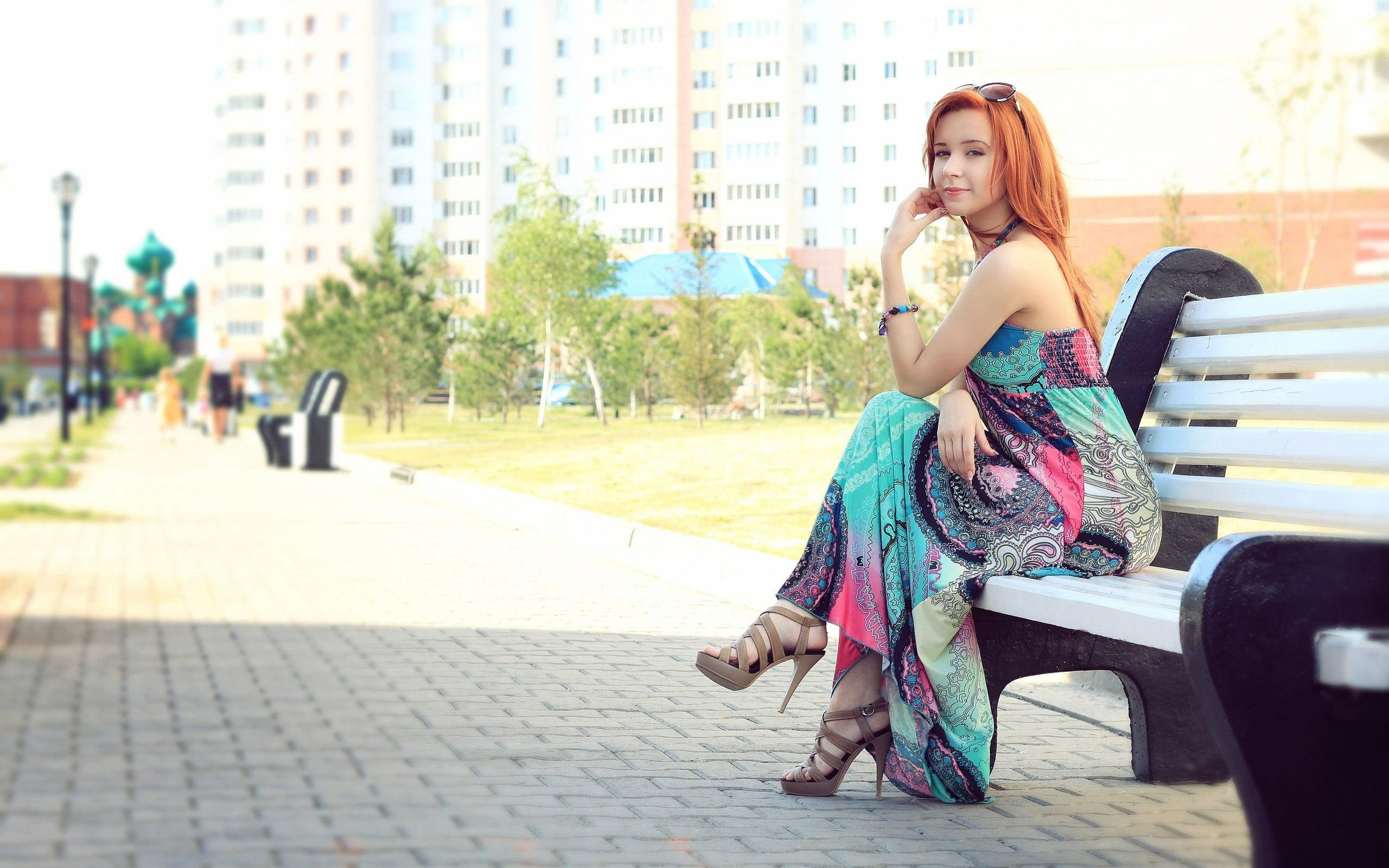 pink, bench, girl, 2560x1600, teal, dress, maxi, s, spaghetti, girls, 2K, woman, HD Wallpaper