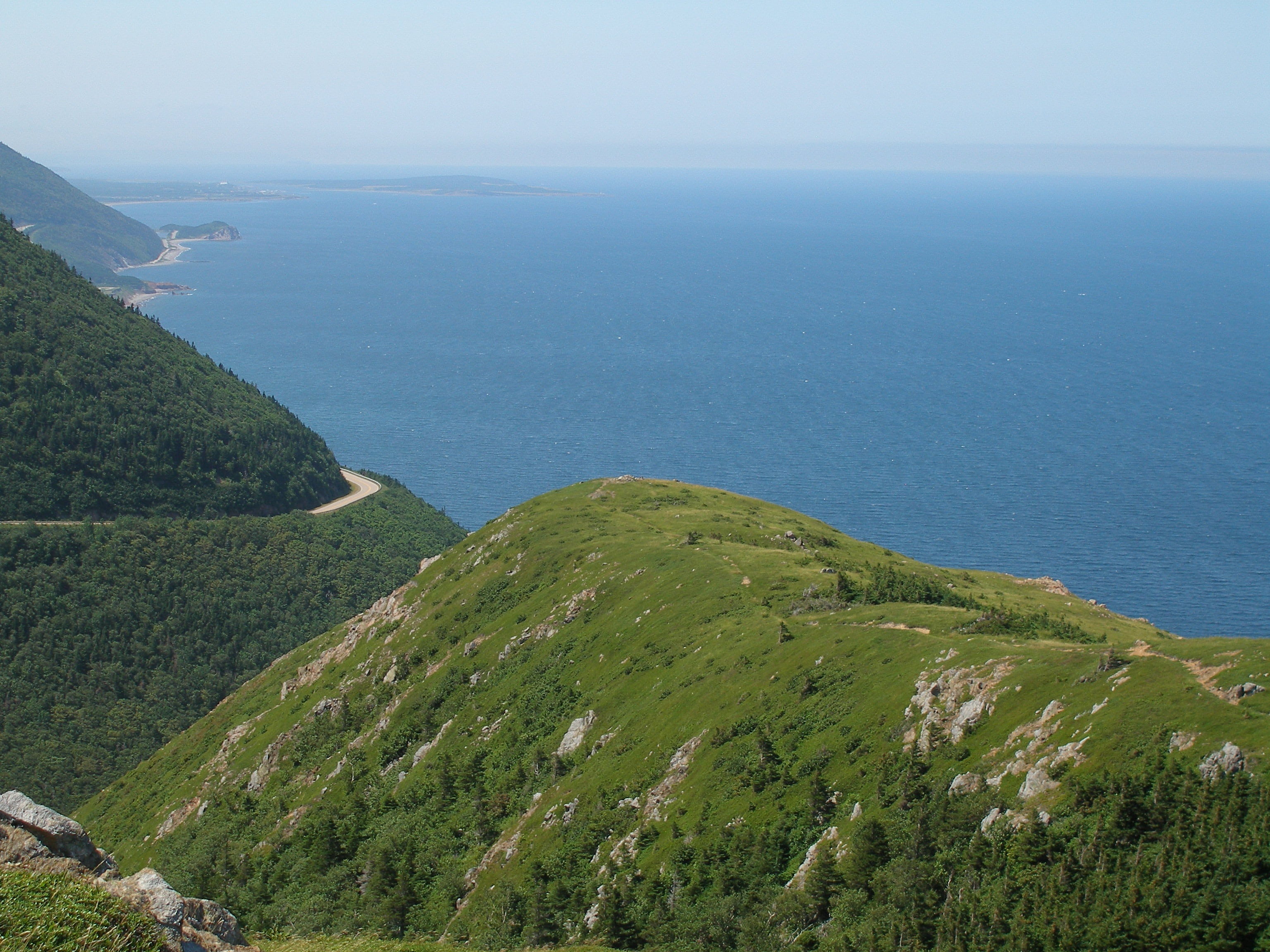 mountain, nature, cabot trail, beauty in nature, vista, 2K, outdoors, non-urban scene, tranquility, sky, land, no people, grass, water, idyllic, cape breton, HD Wallpaper