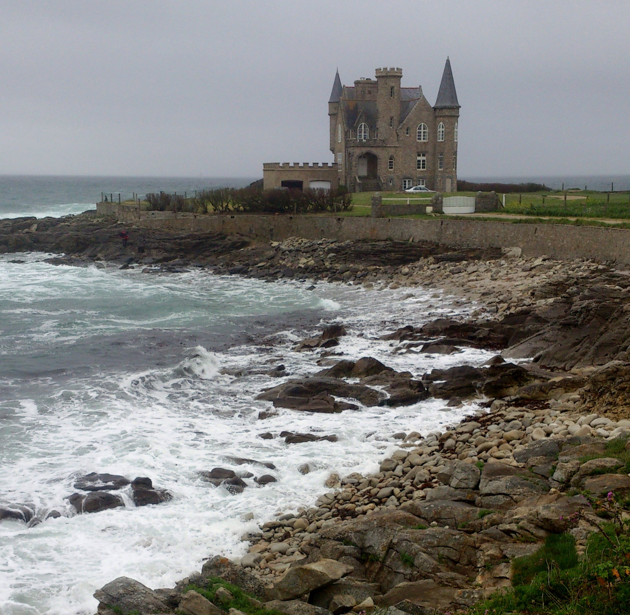 french, brittany, village, surf, outdoors, castle, wavers, building, architecture, quiberon, the past, built structure, rocky coastline, seaside, rock, HD Wallpaper