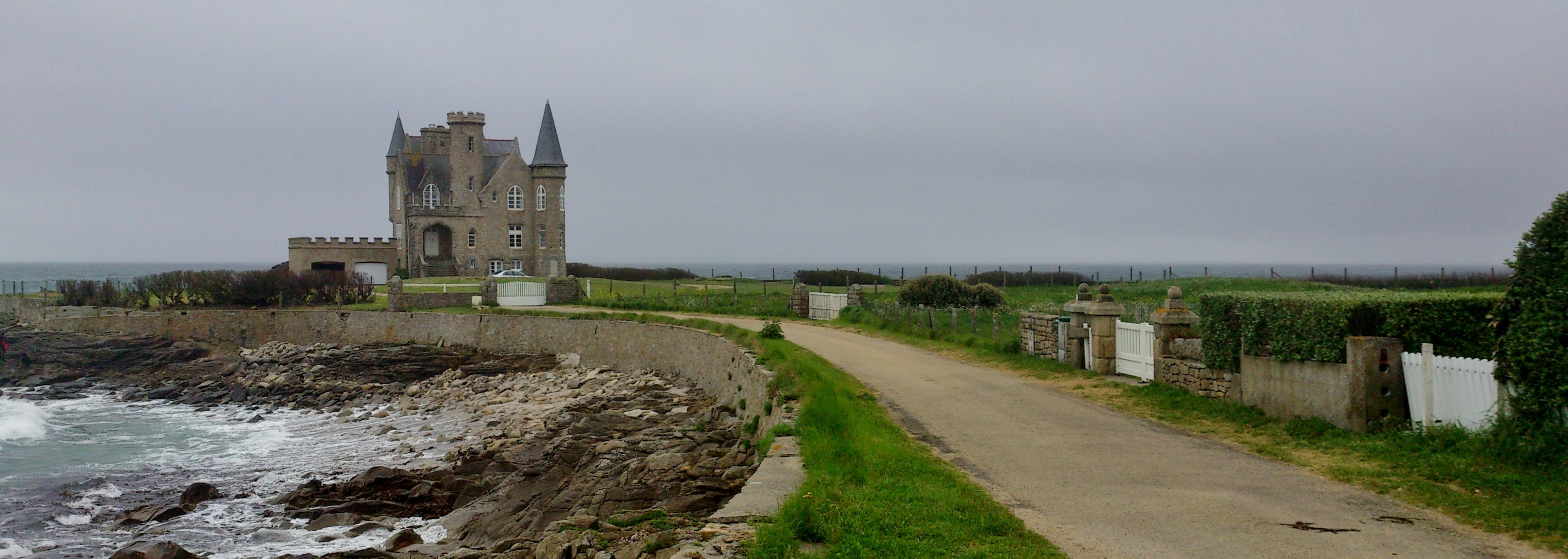 french, rocks, landscape, history, surf, seaside, travel destinations, built structure, sky, building exterior, place of worship, brittany, building, quiberon, HD Wallpaper
