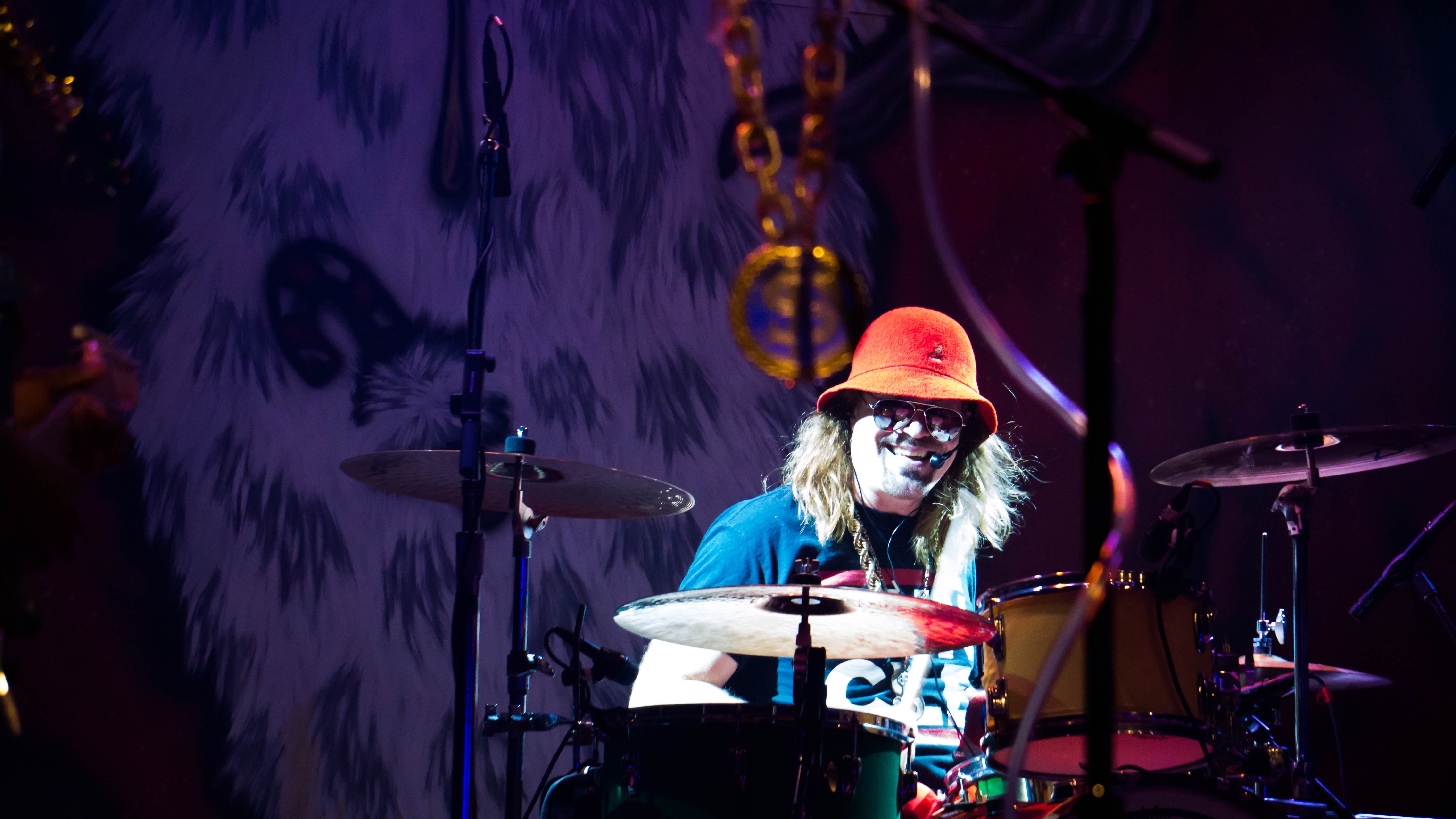 musical, concert, sound, stage - performance space, stage, live music, play, mouth open, lights, musician, drum head, male, music, artist, entertainment, HD Wallpaper