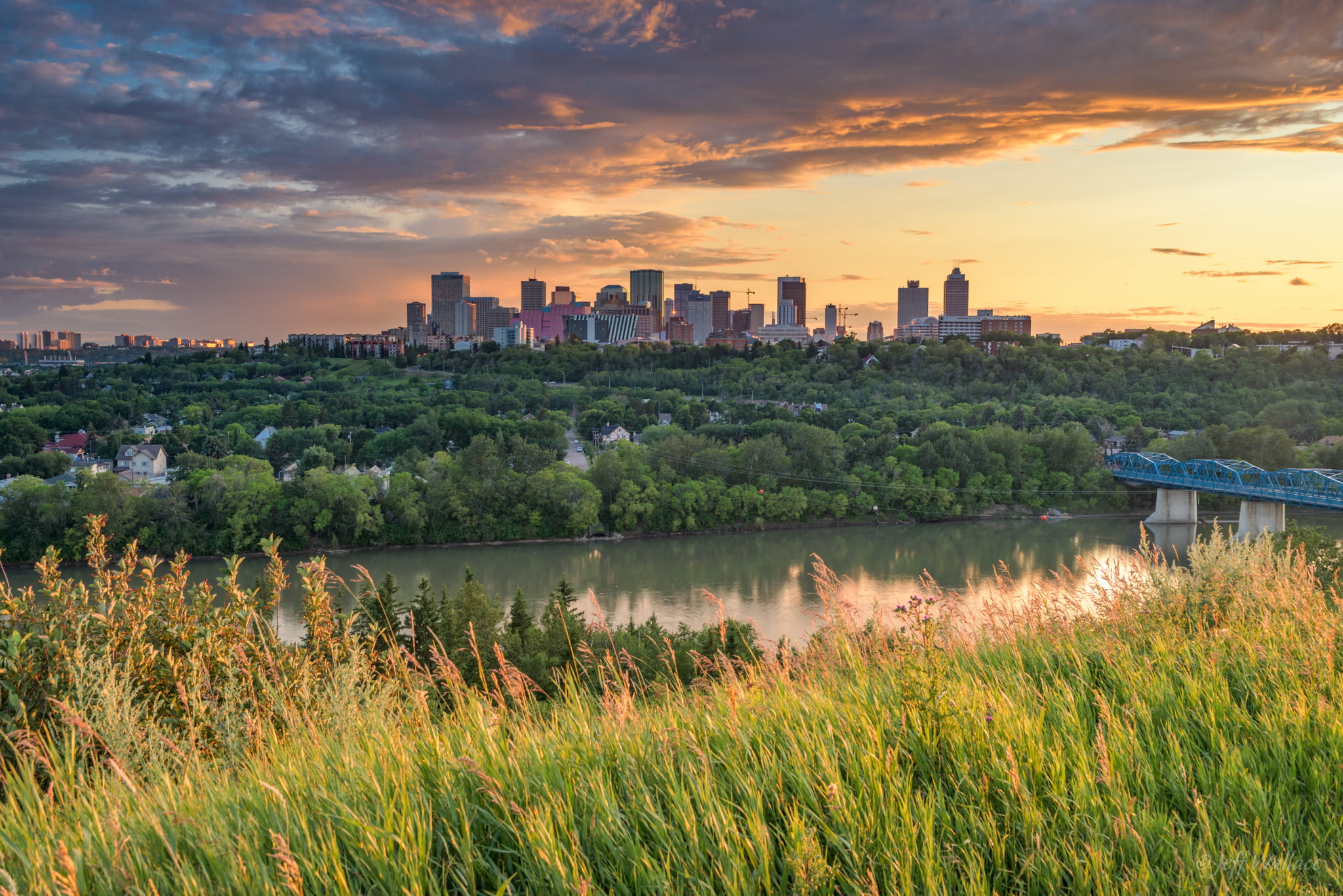 Landscape, urban Scene, grass, Alberta, Canada, warm, blue, 1080P, River, city, cloud, CA, Sunset, Glow, skyscraper, architecture, sidelight, green, trees, HD Wallpaper