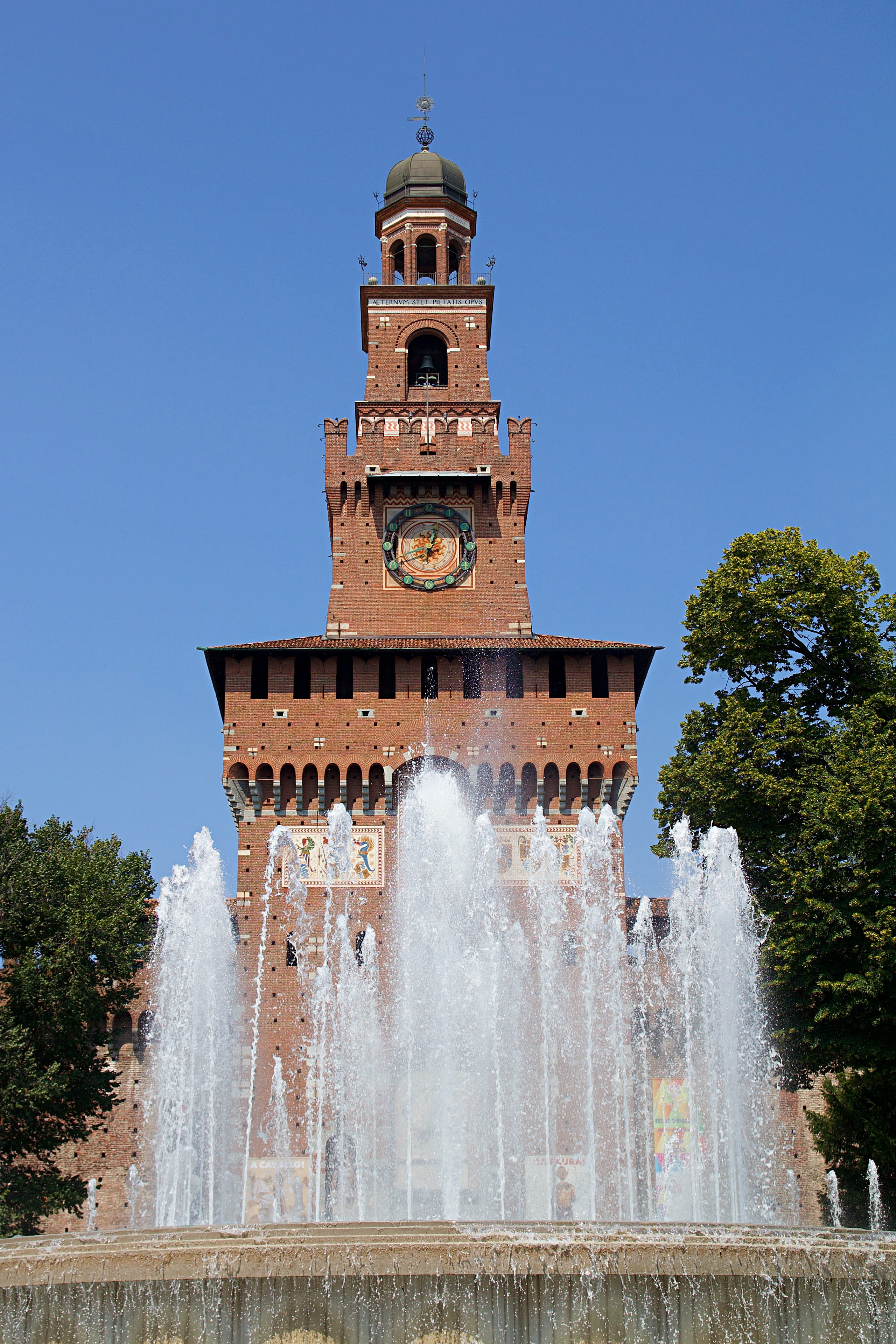 history, no people, building exterior, plant, italian, day, historically, beautiful, milano, milan, water, fortress, clear sky, built structure, spraying, Phone HD Wallpaper