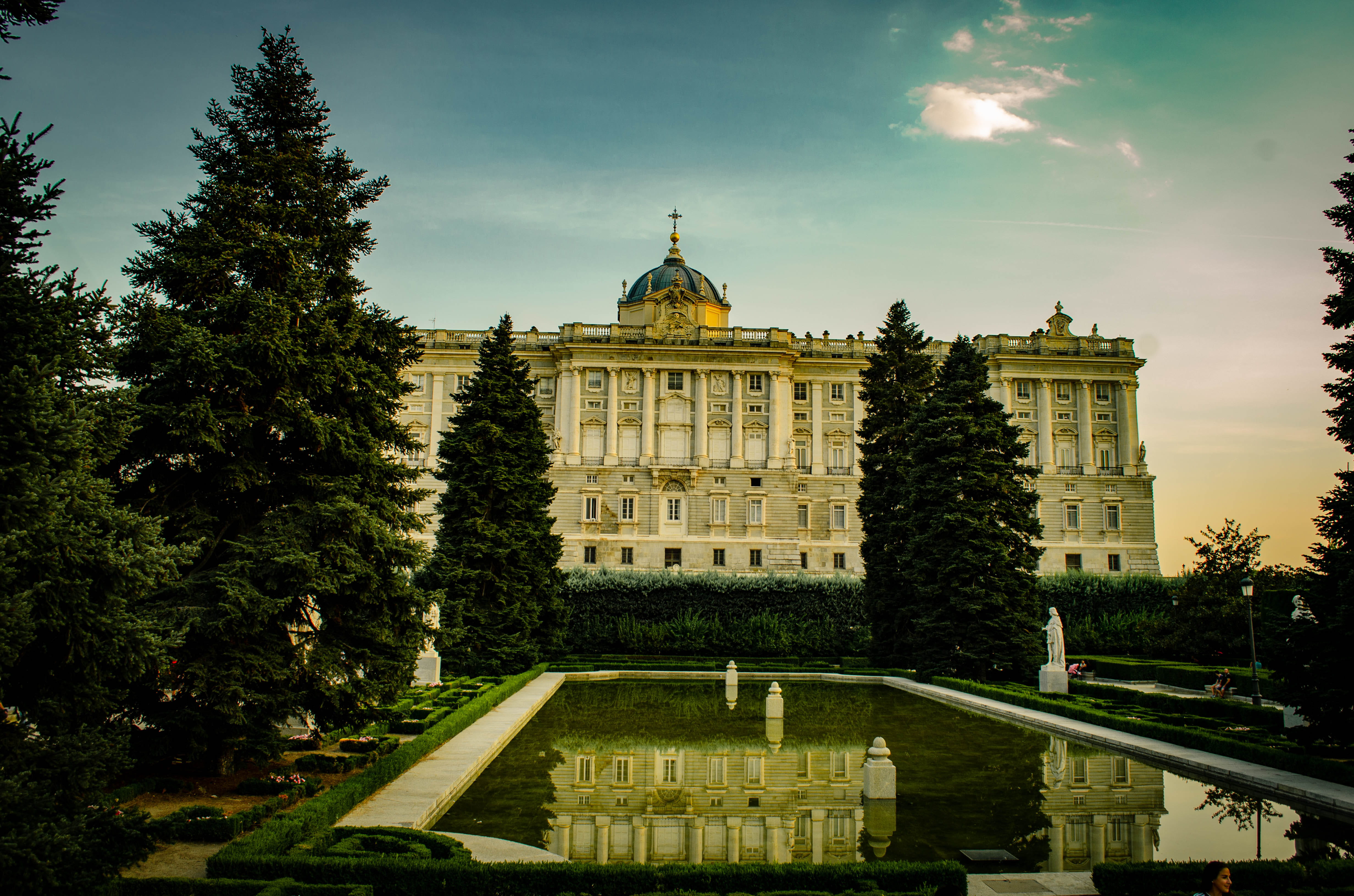 palace, sky, nature, travel destinations, architecture, plant, building, royal, built structure, spain, government, history, cloud - sky, tree, mansion, HD Wallpaper
