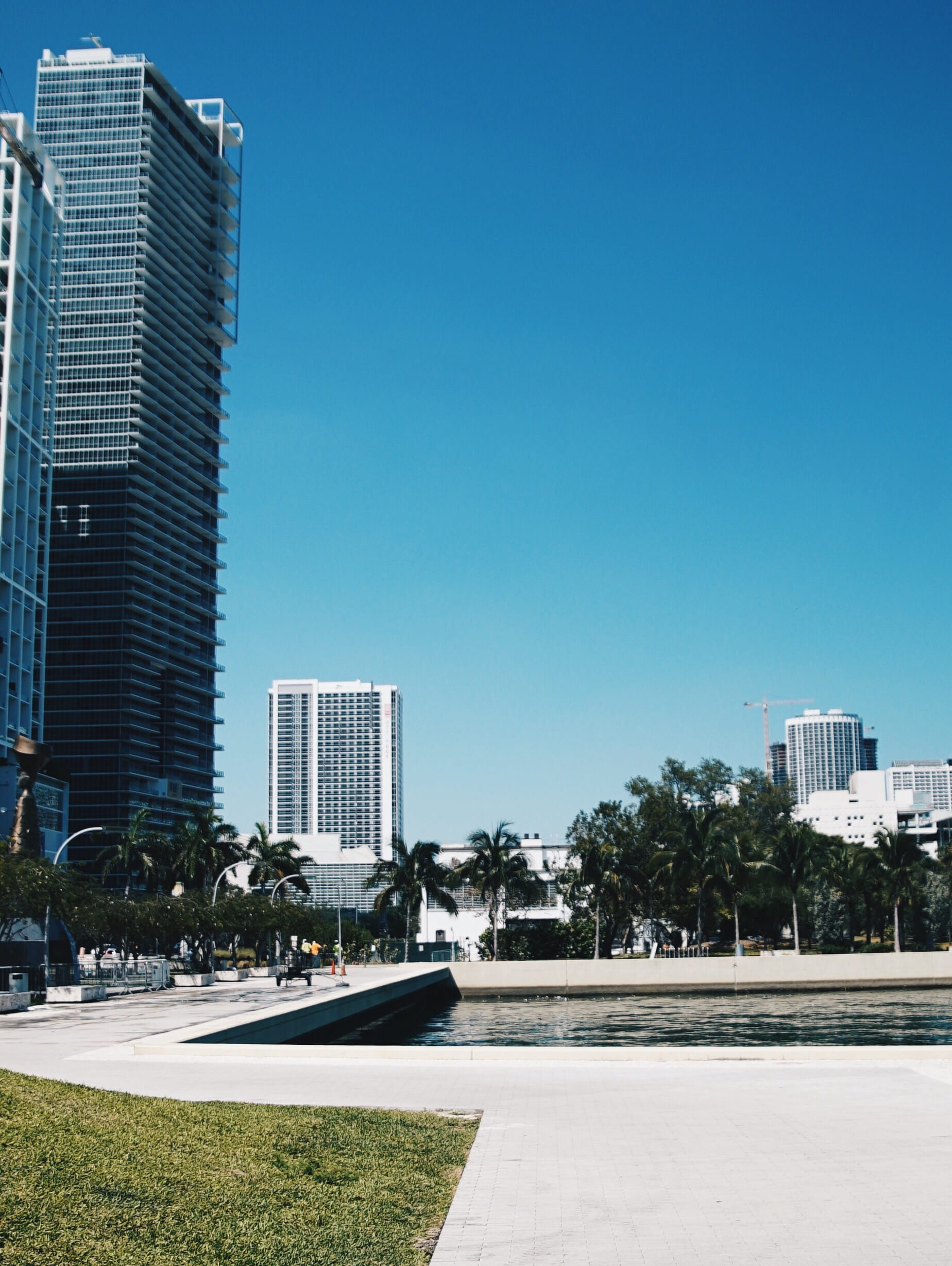 outdoors, architecture, water, metropolitan, tree, modern, united states, no people, miami, cityscape, blue, day, city, downtown, apartment, building, bay, Phone HD Wallpaper